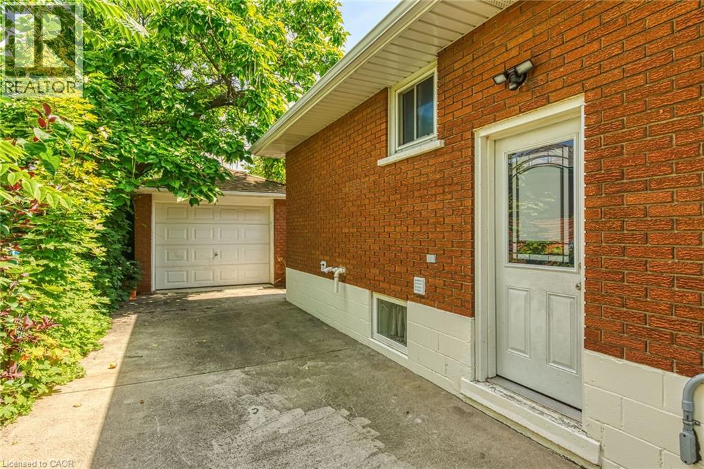 5 BURRWOOD Drive - 36