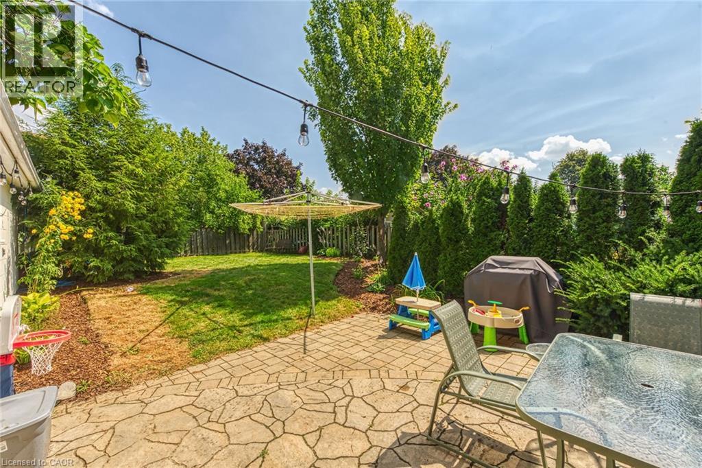 5 BURRWOOD Drive — photo 37
