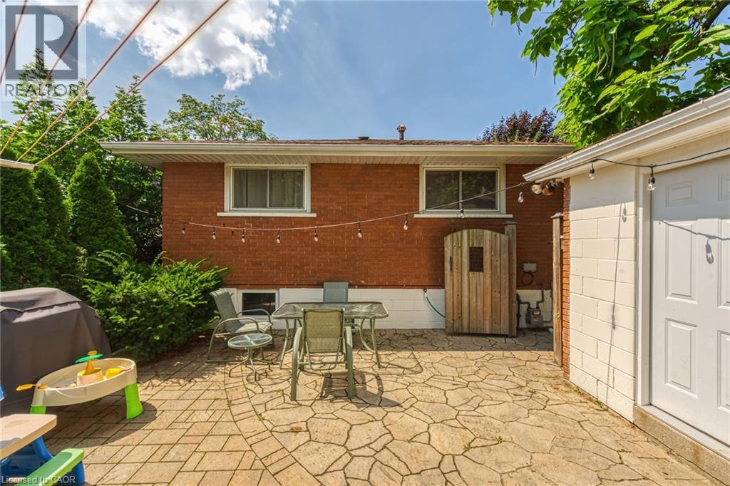 5 BURRWOOD Drive — photo 38