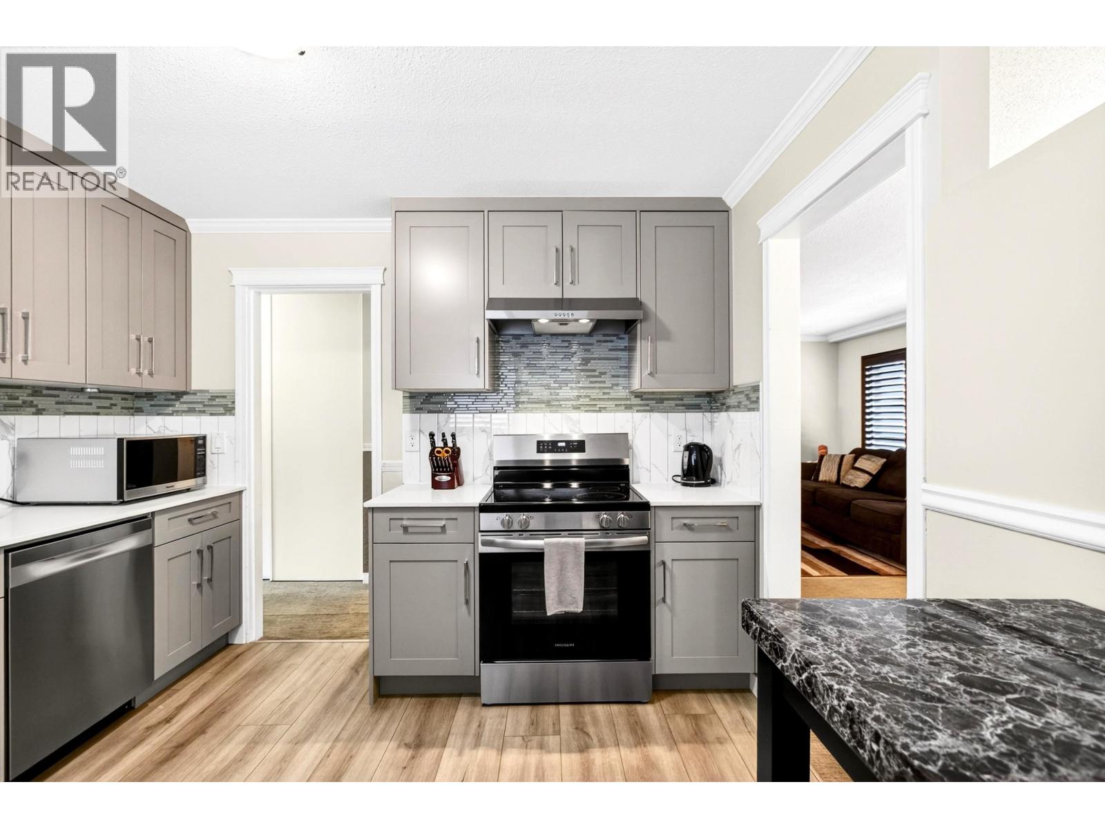 6 2719 ST. MICHAEL STREET, Port Coquitlam