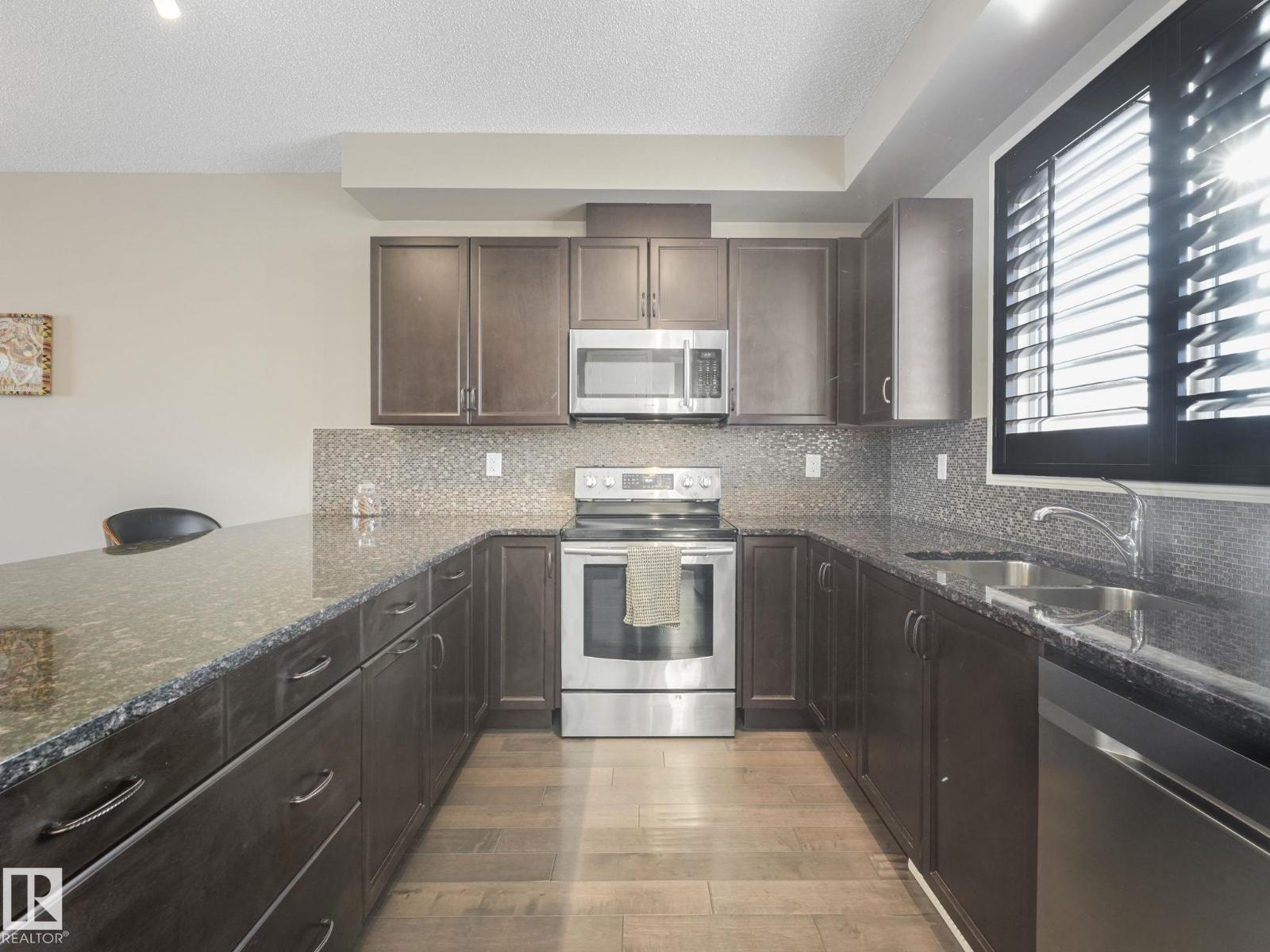 8119 CHAPPELLE WY SW, Edmonton