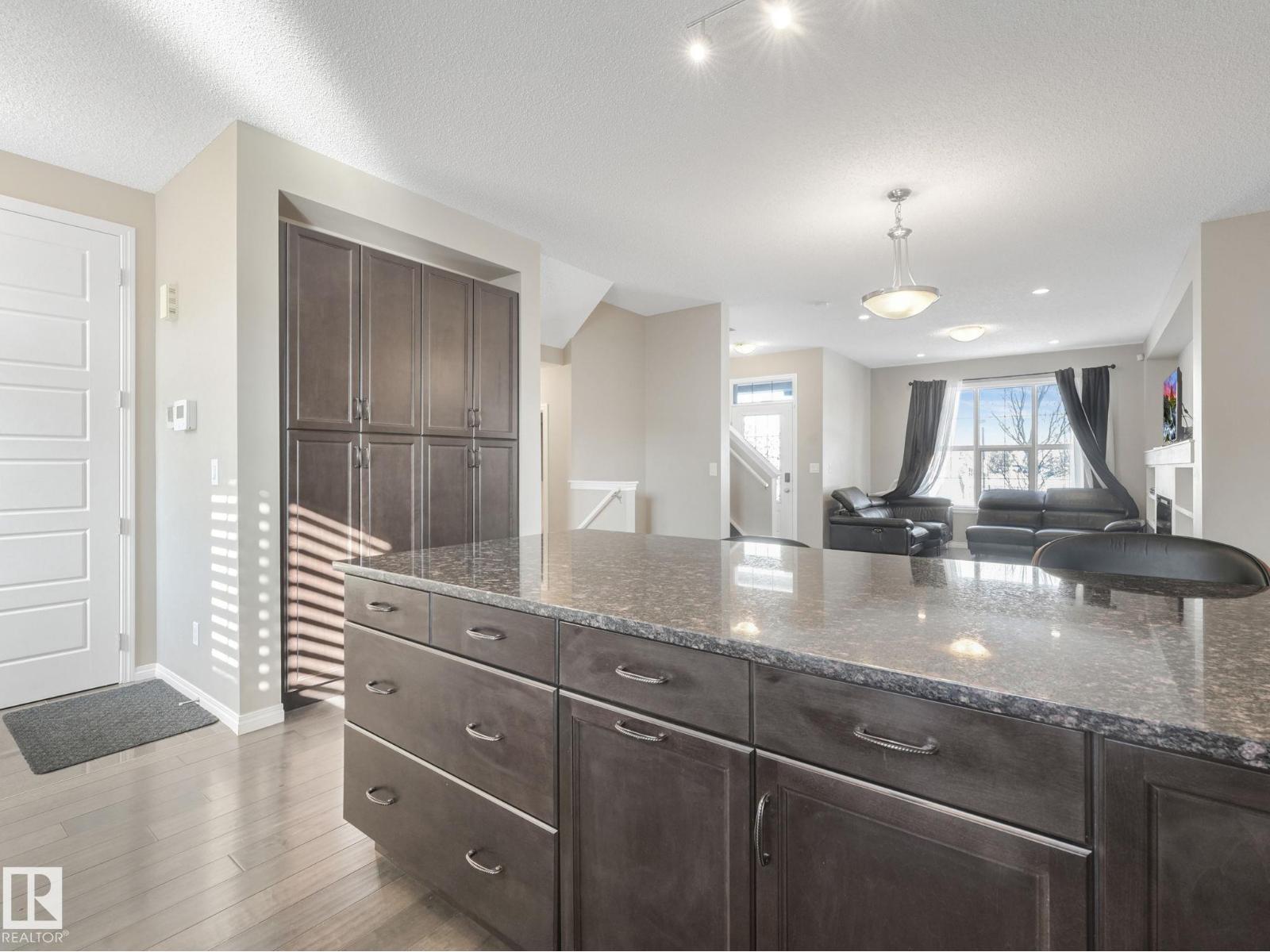 8119 CHAPPELLE WY SW, Edmonton