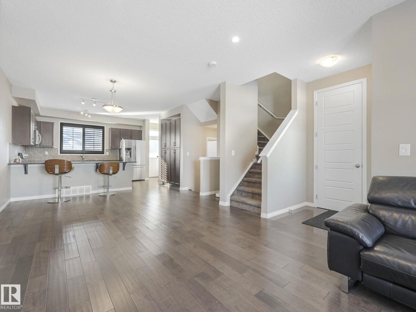 8119 CHAPPELLE WY SW, Edmonton