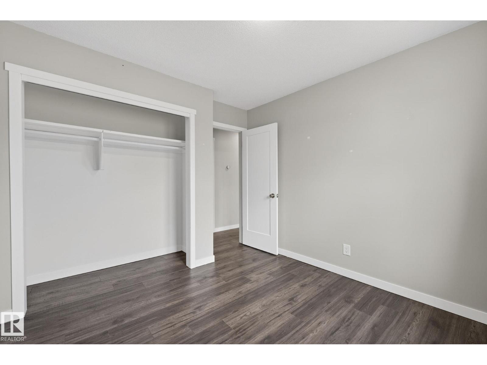 12404 50 ST NW NW, Edmonton