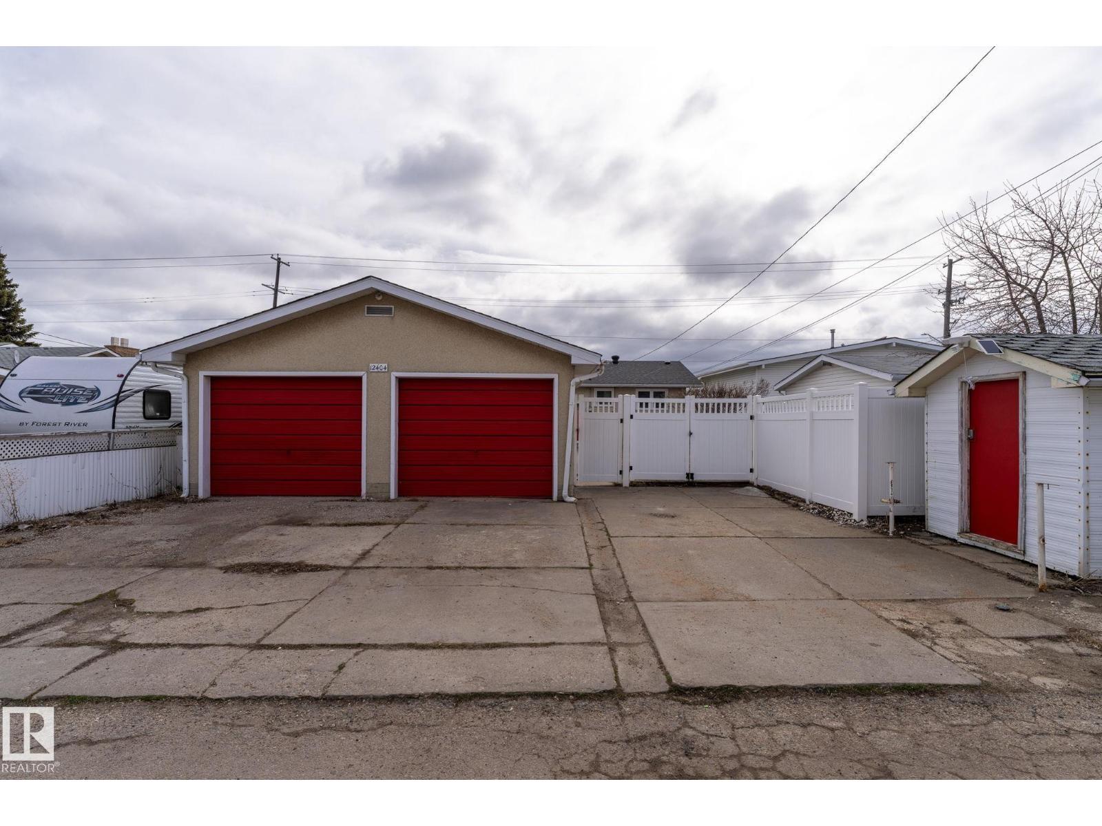 12404 50 ST NW NW, Edmonton