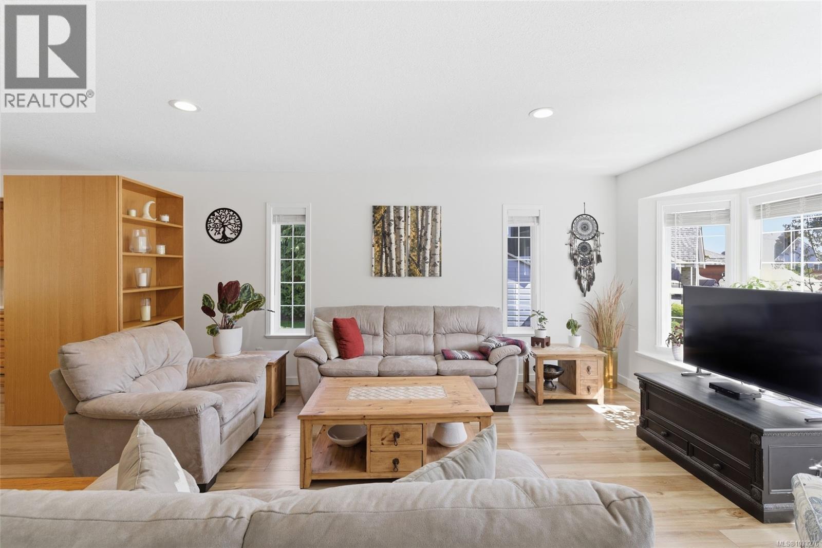 834 Woodside Cres - 13