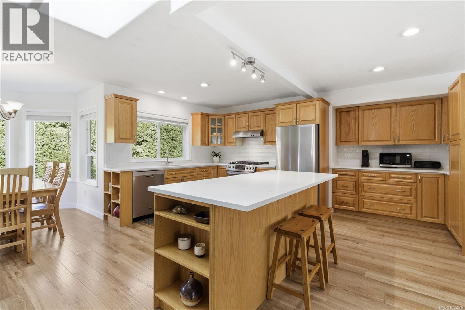 834 Woodside Cres - Image 3