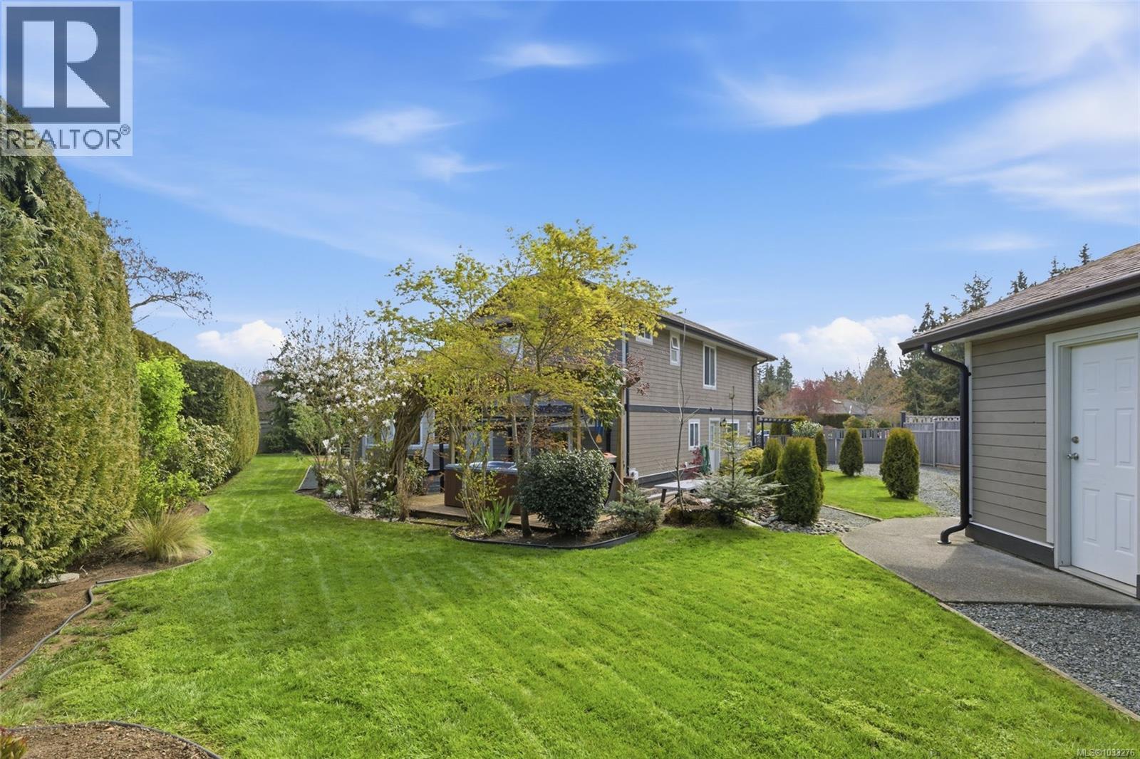 834 Woodside Cres - 30