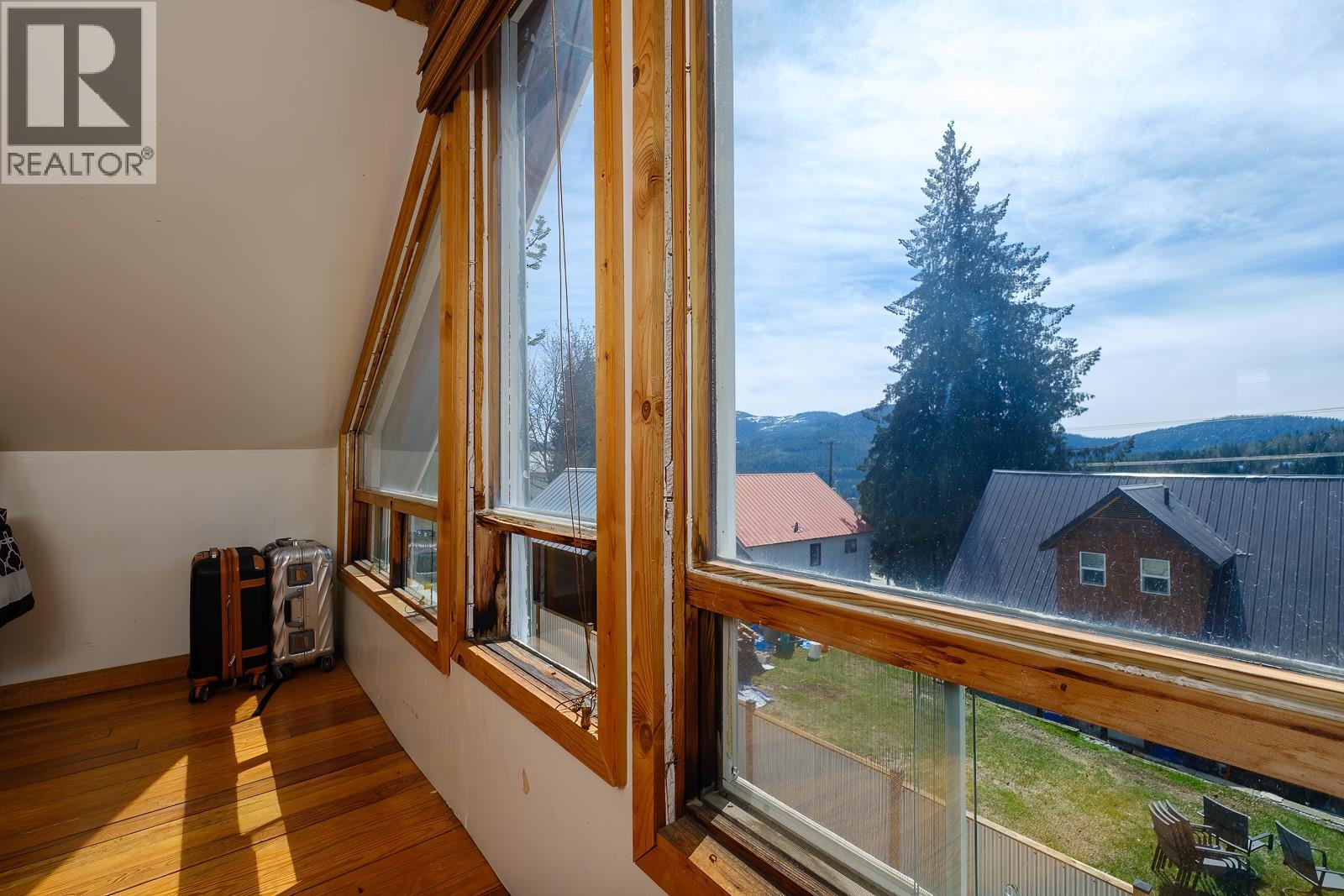 2034 Cliff Street - 33