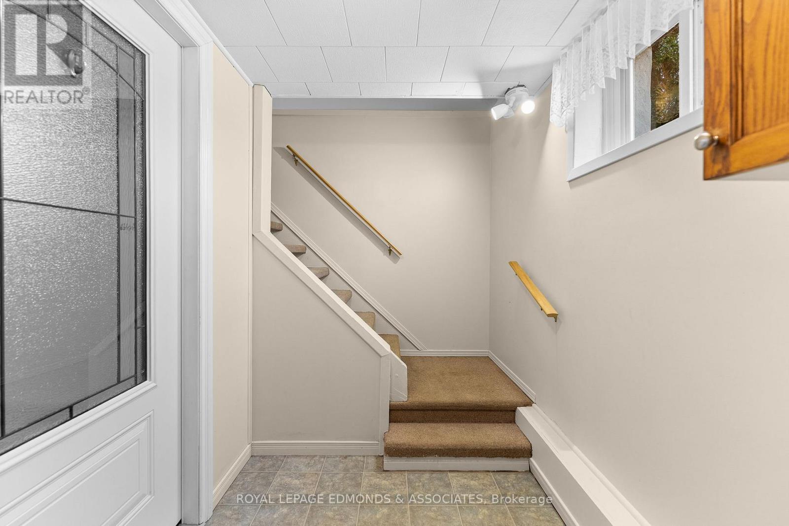 Shared Stairwell/Laundry Room