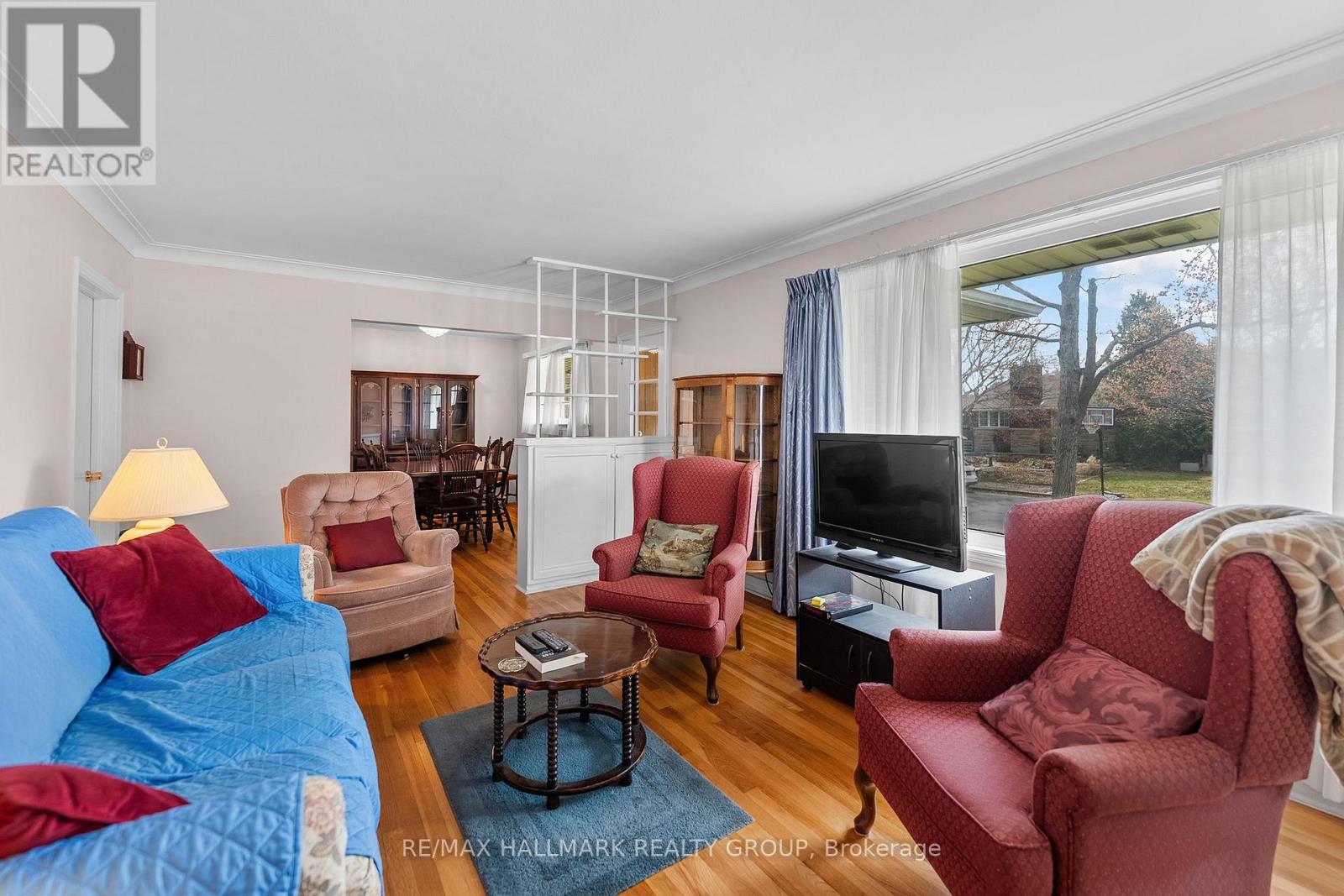 2075 NEEPAWA AVENUE - 12