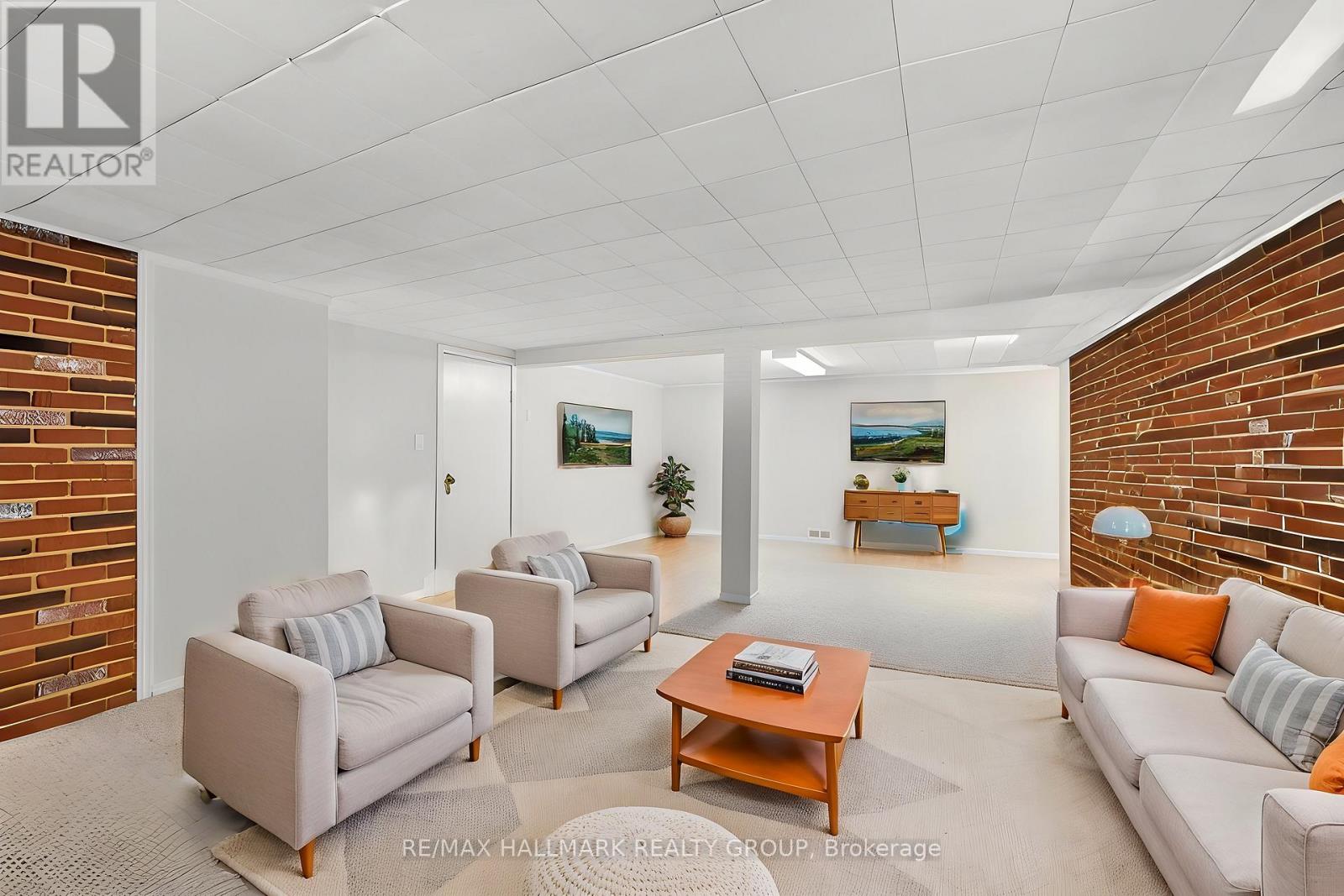 2075 NEEPAWA AVENUE — photo 34