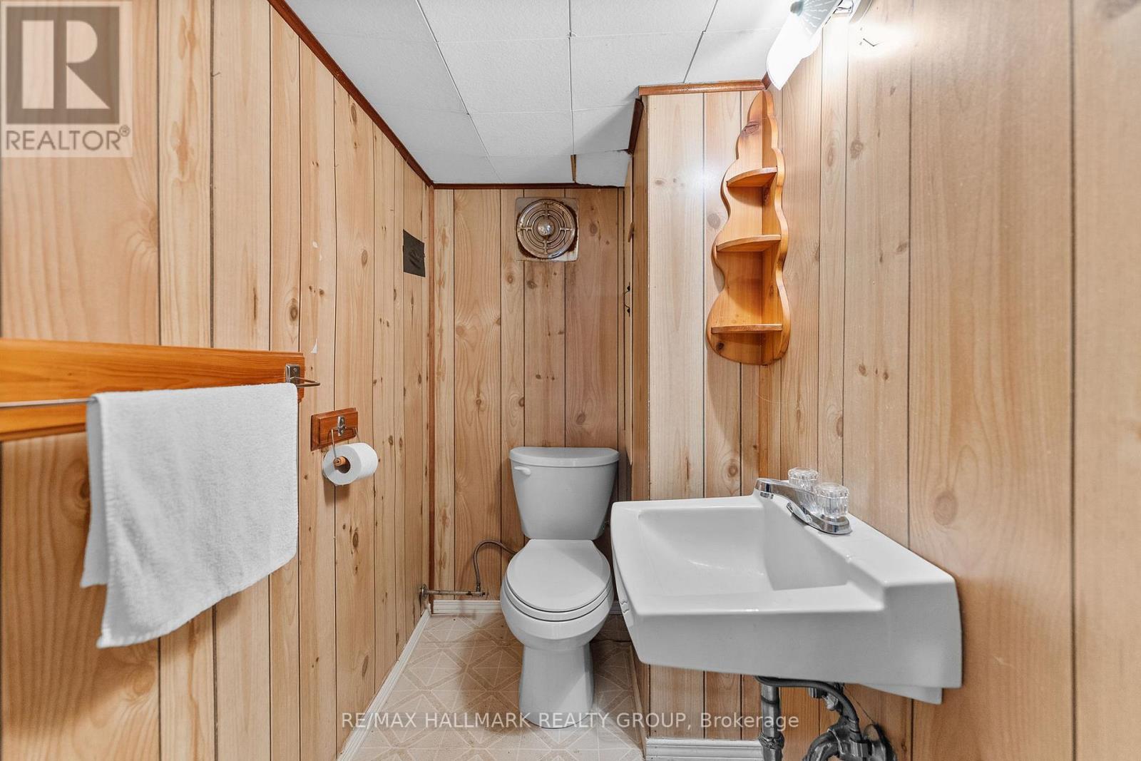 2075 NEEPAWA AVENUE — photo 37