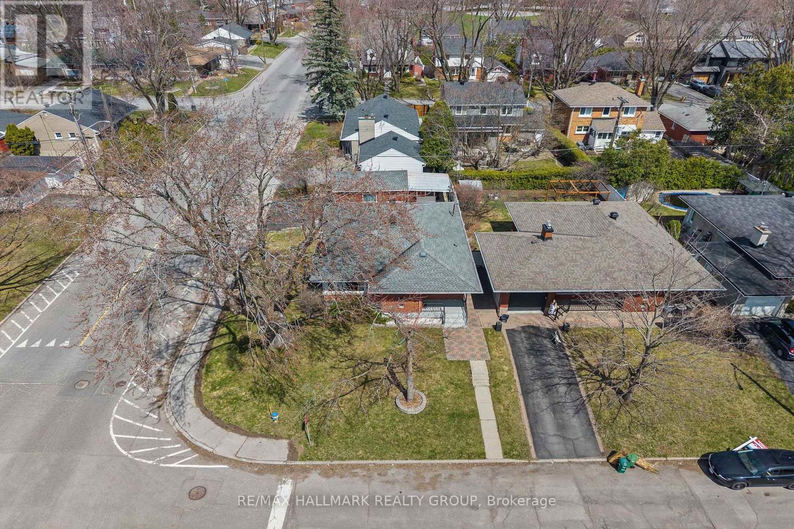 2075 NEEPAWA AVENUE — photo 45