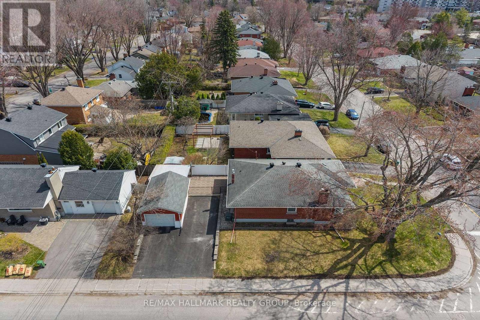 2075 NEEPAWA AVENUE - 7