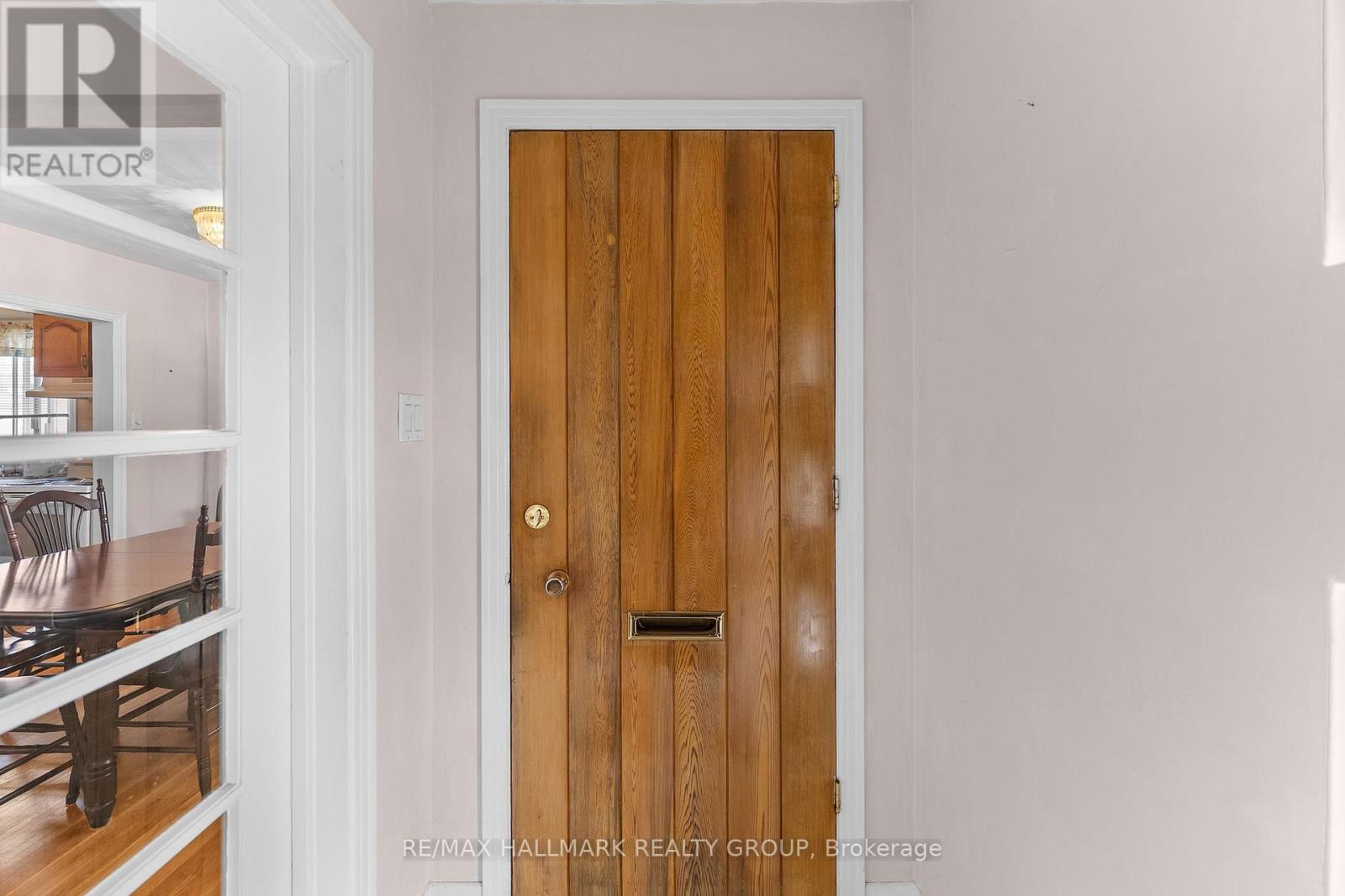 2075 NEEPAWA AVENUE — photo 9