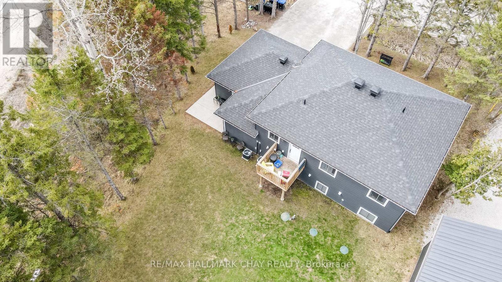 2082 CENTRE AVENUE - 12