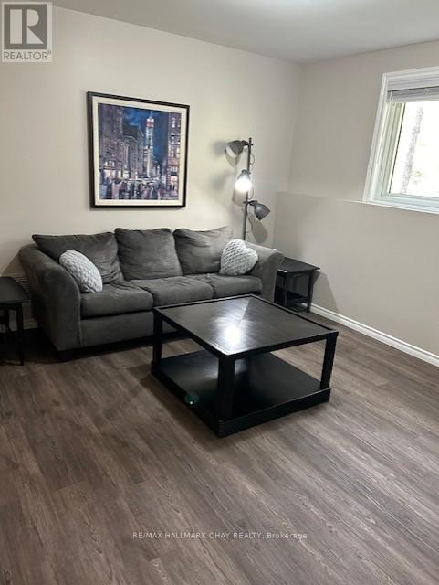 2082 CENTRE AVENUE - 22