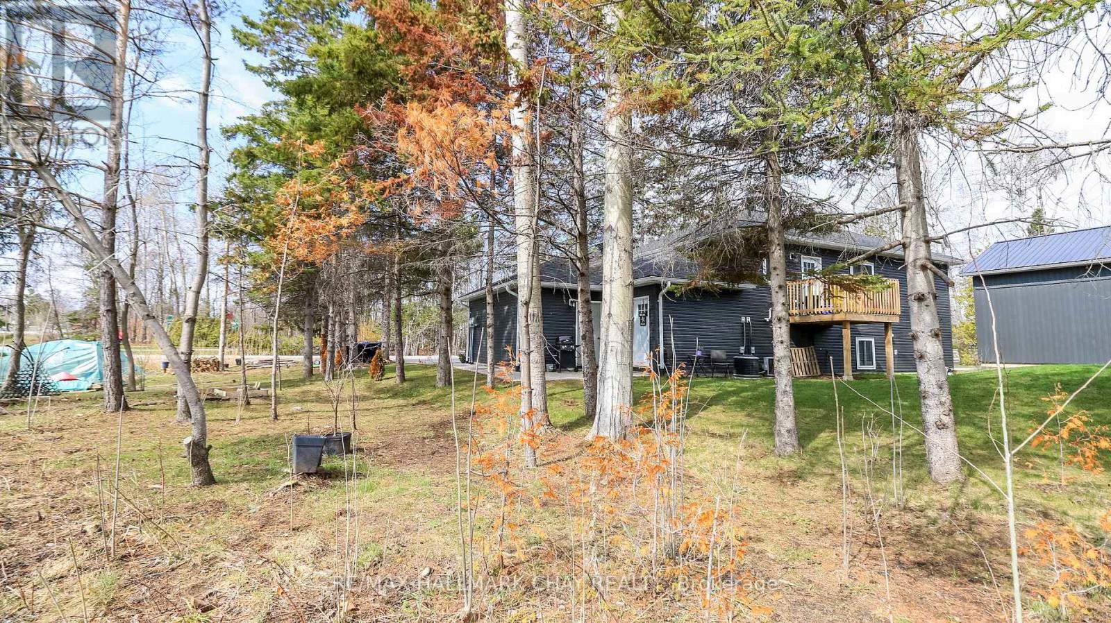 2082 CENTRE AVENUE - 9