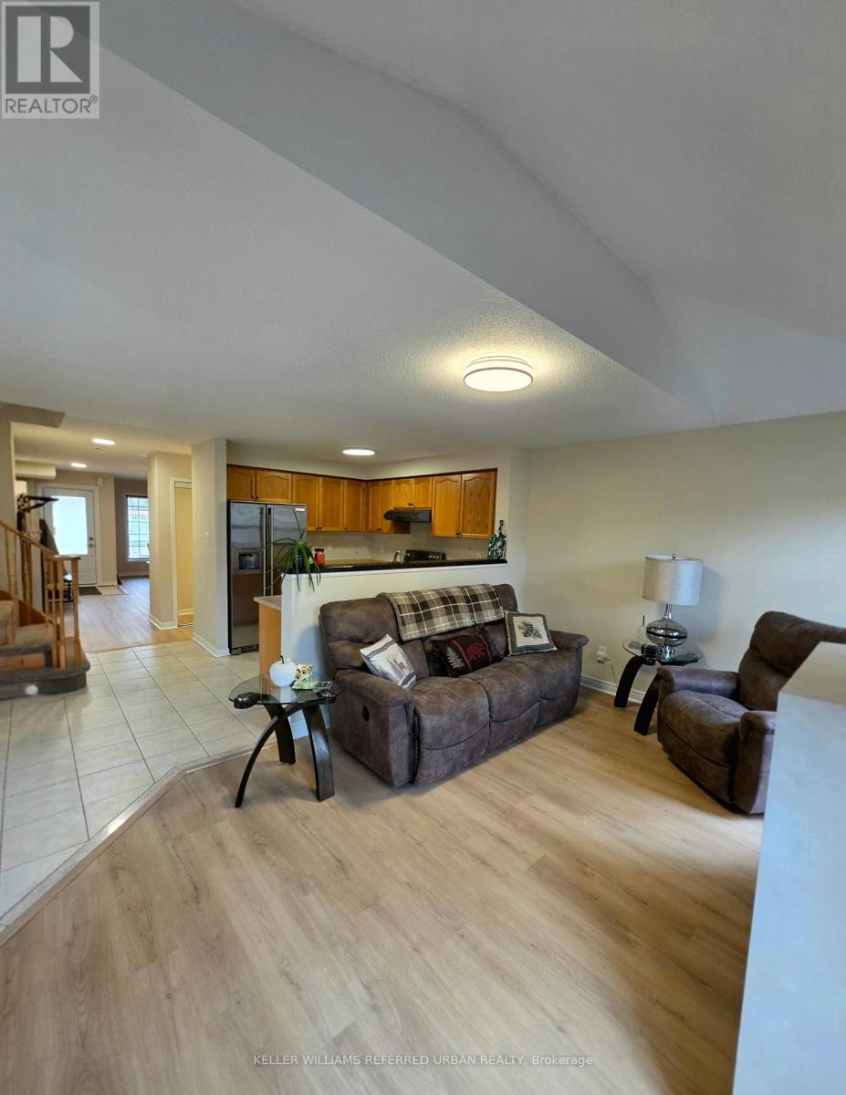 129 DOLCE CRESCENT - 33