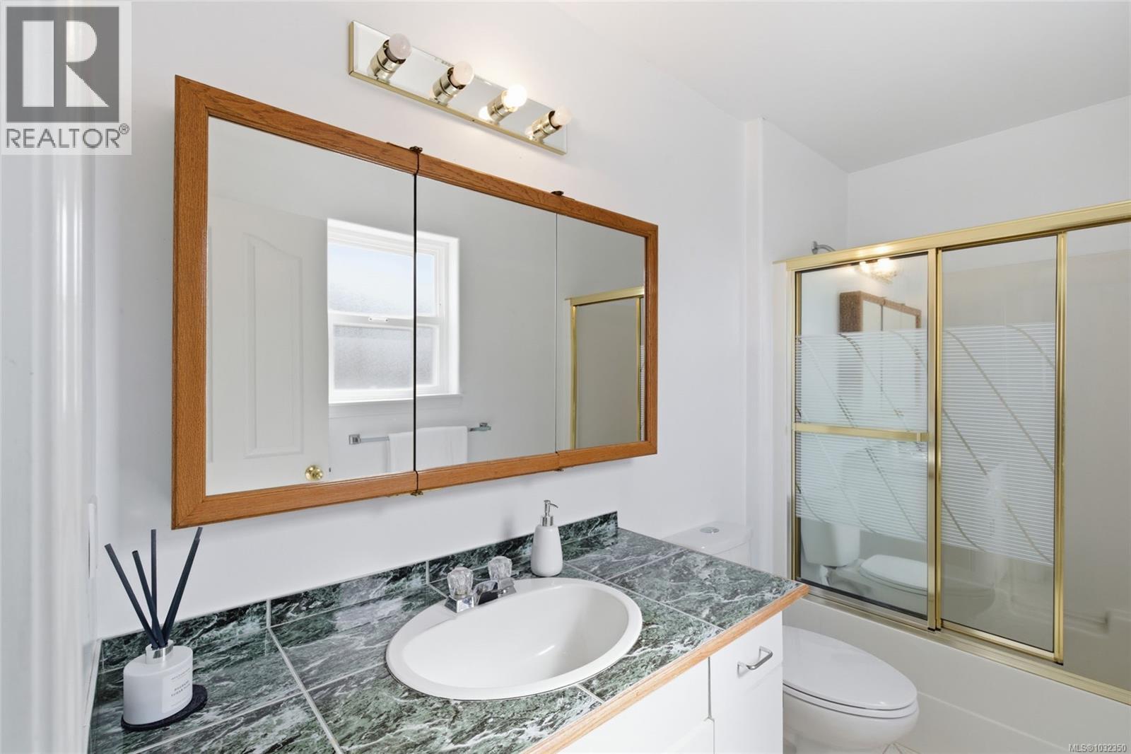 846 Wright Rd - 36