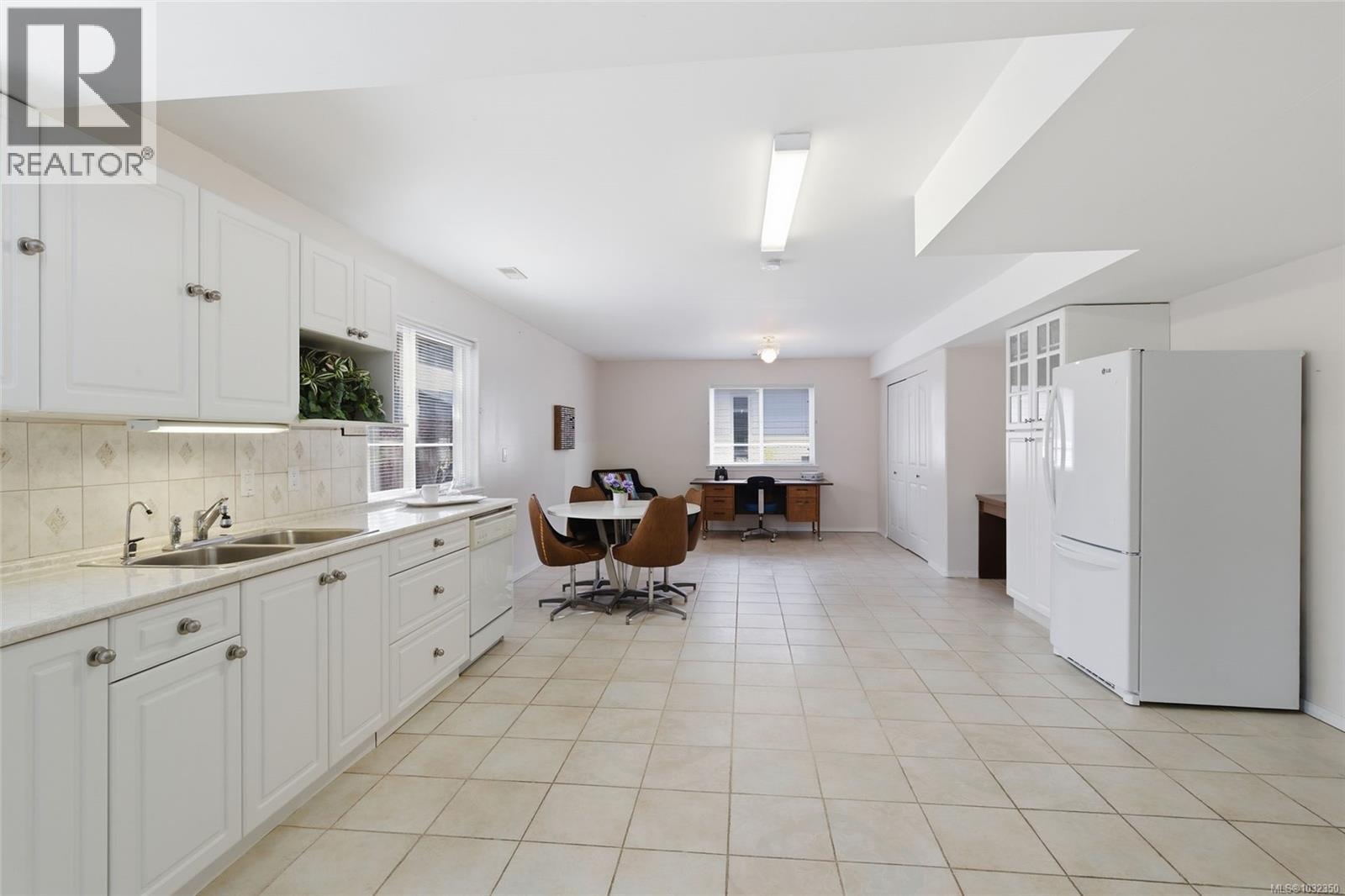846 Wright Rd - 8