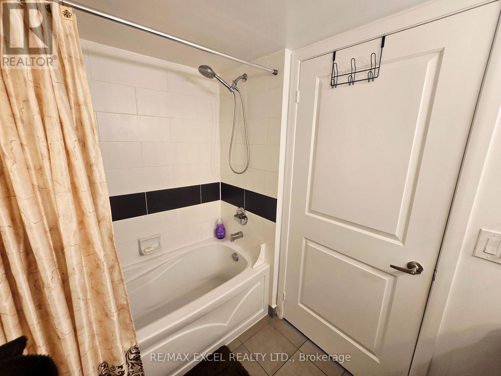 2nd Bathroom