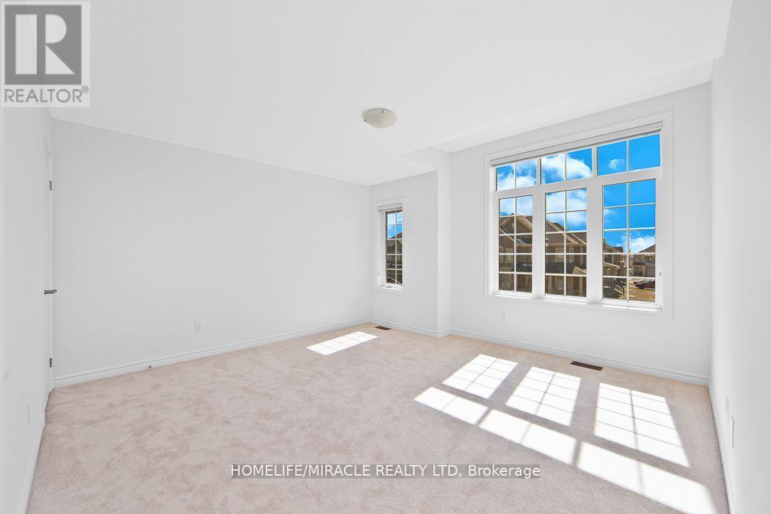 34 FLAGG AVENUE - 13