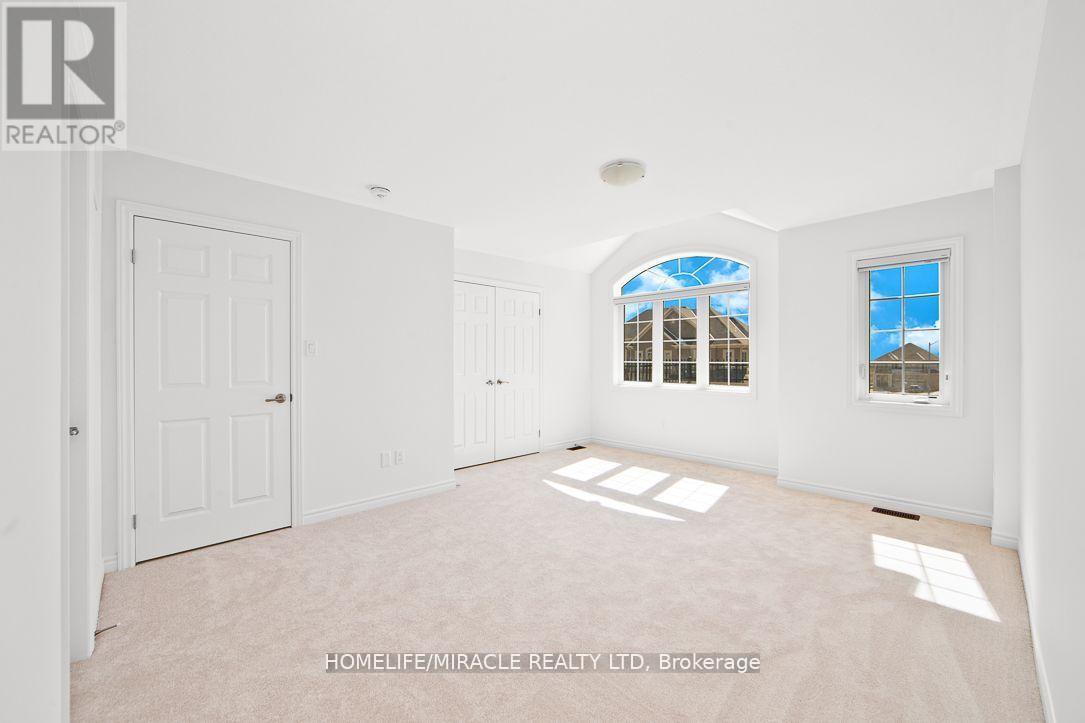 34 FLAGG AVENUE - 19