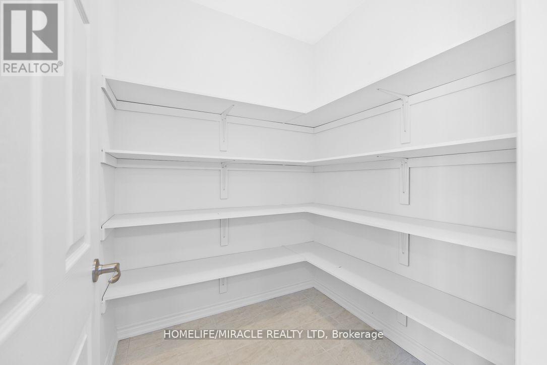 34 FLAGG AVENUE - 8