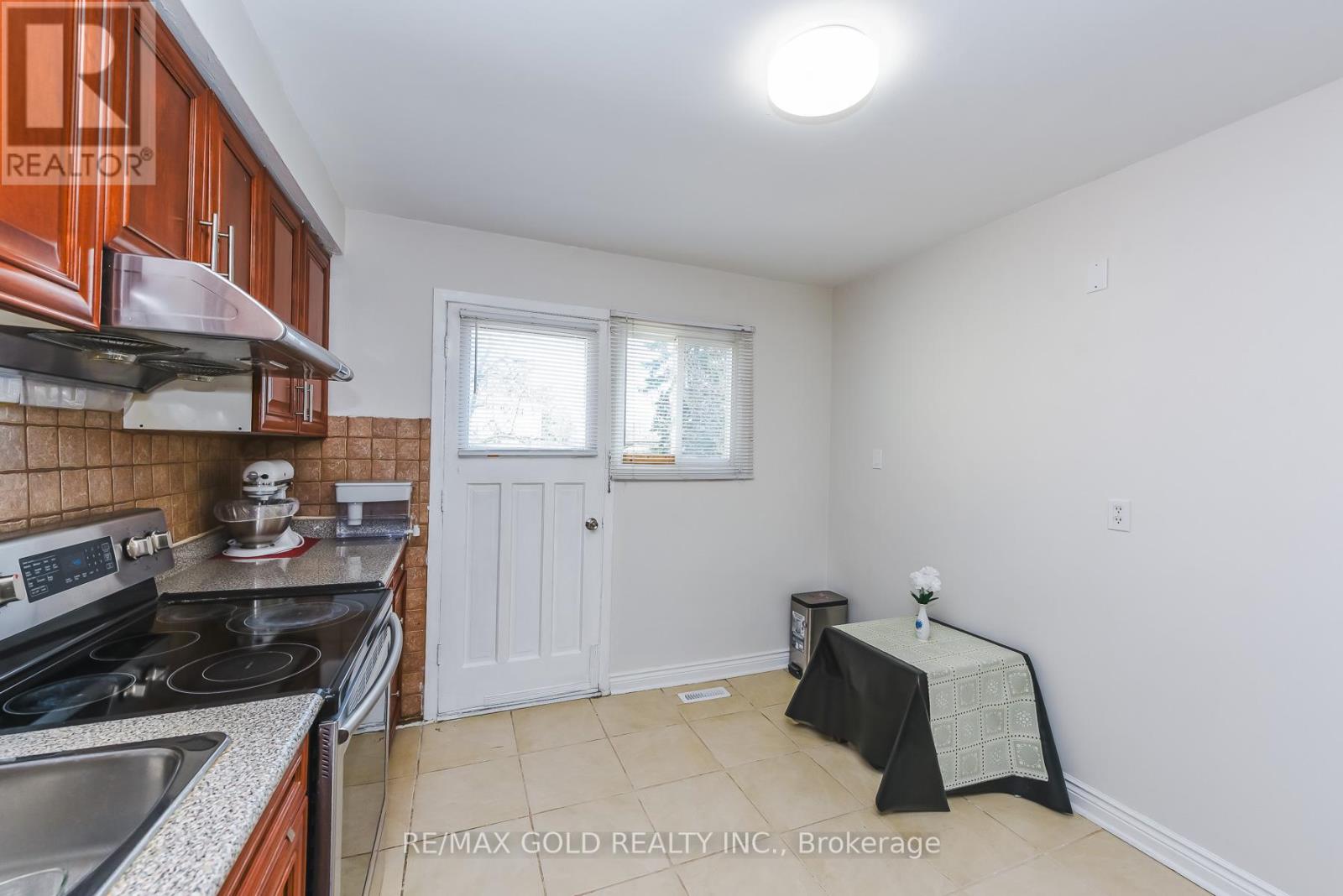 7464 HOMESIDE GARDENS — photo 13