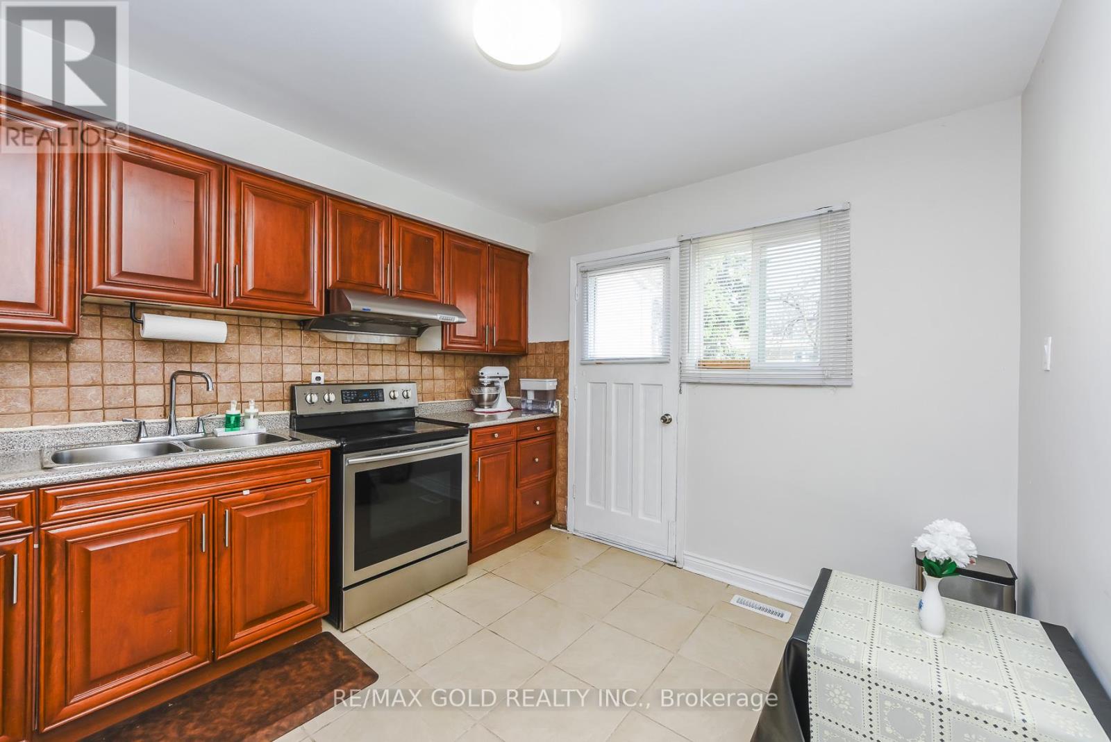 7464 HOMESIDE GARDENS — photo 12