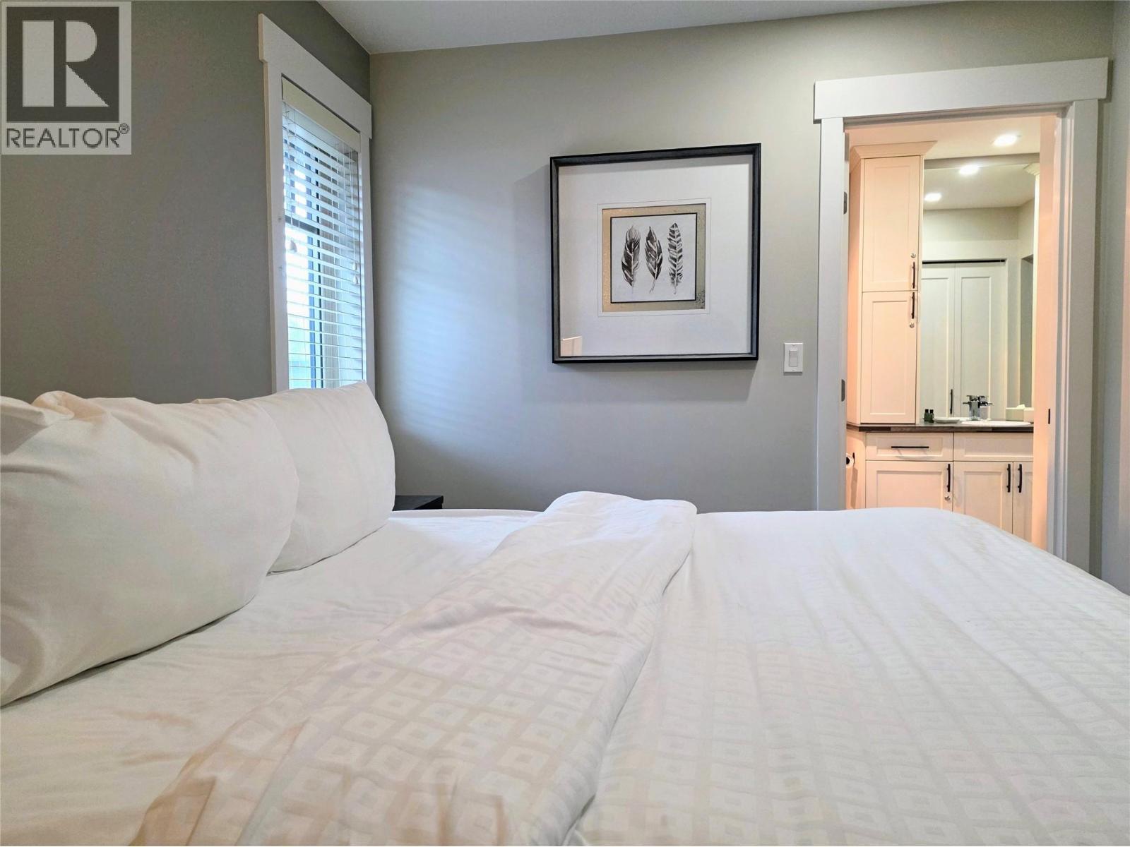 900 Bighorn Boulevard Unit# 919, Radium Hot Springs