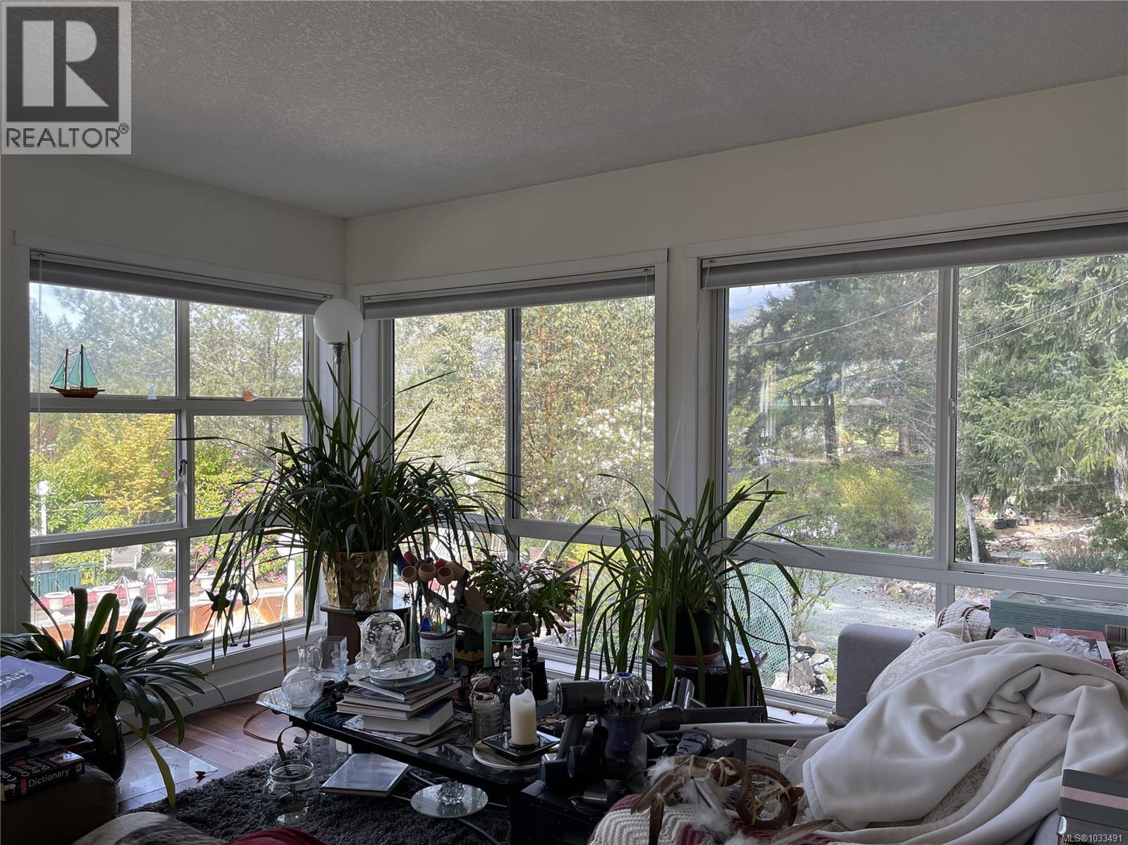 6351 Renton Rd N - 9