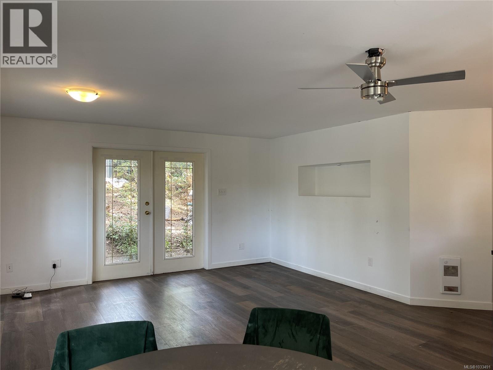 6351 Renton Rd N - 18