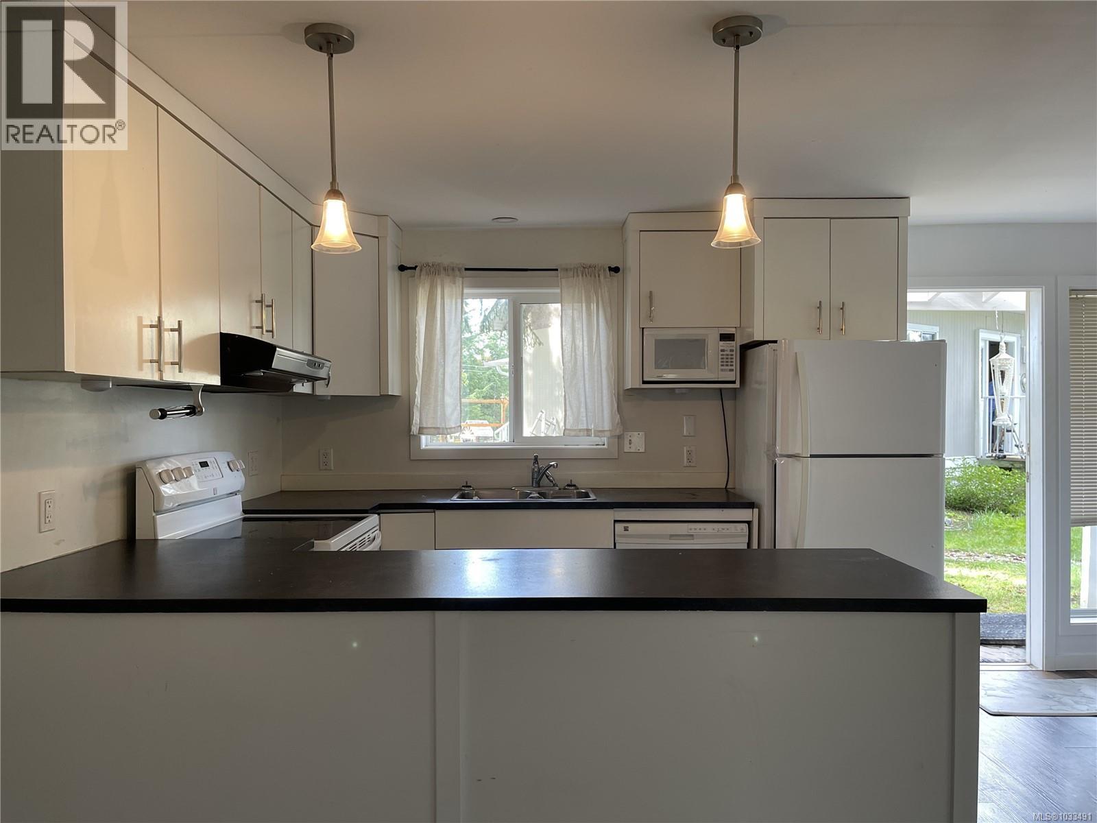 6351 Renton Rd N - 17