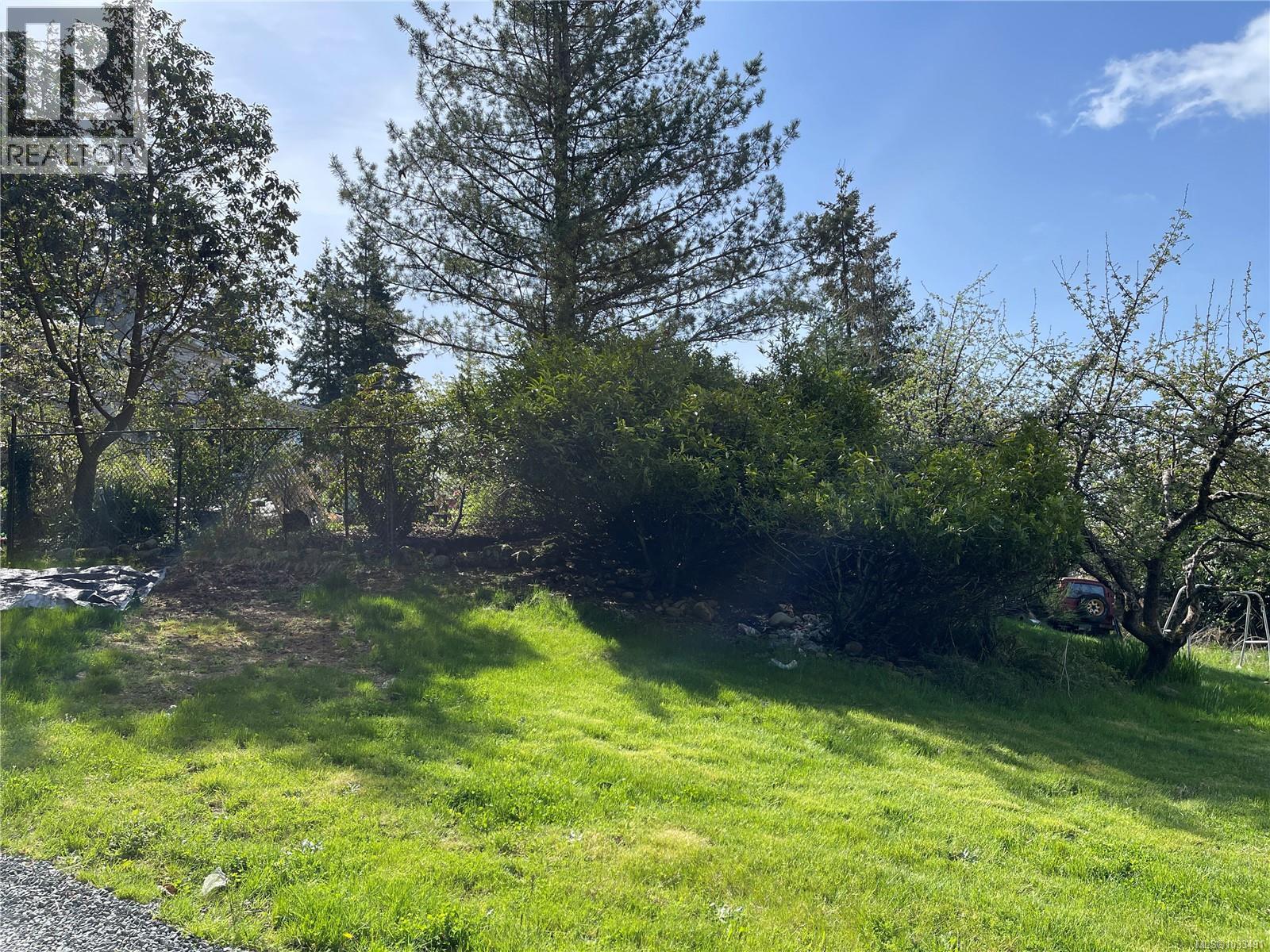 6351 Renton Rd N - 33