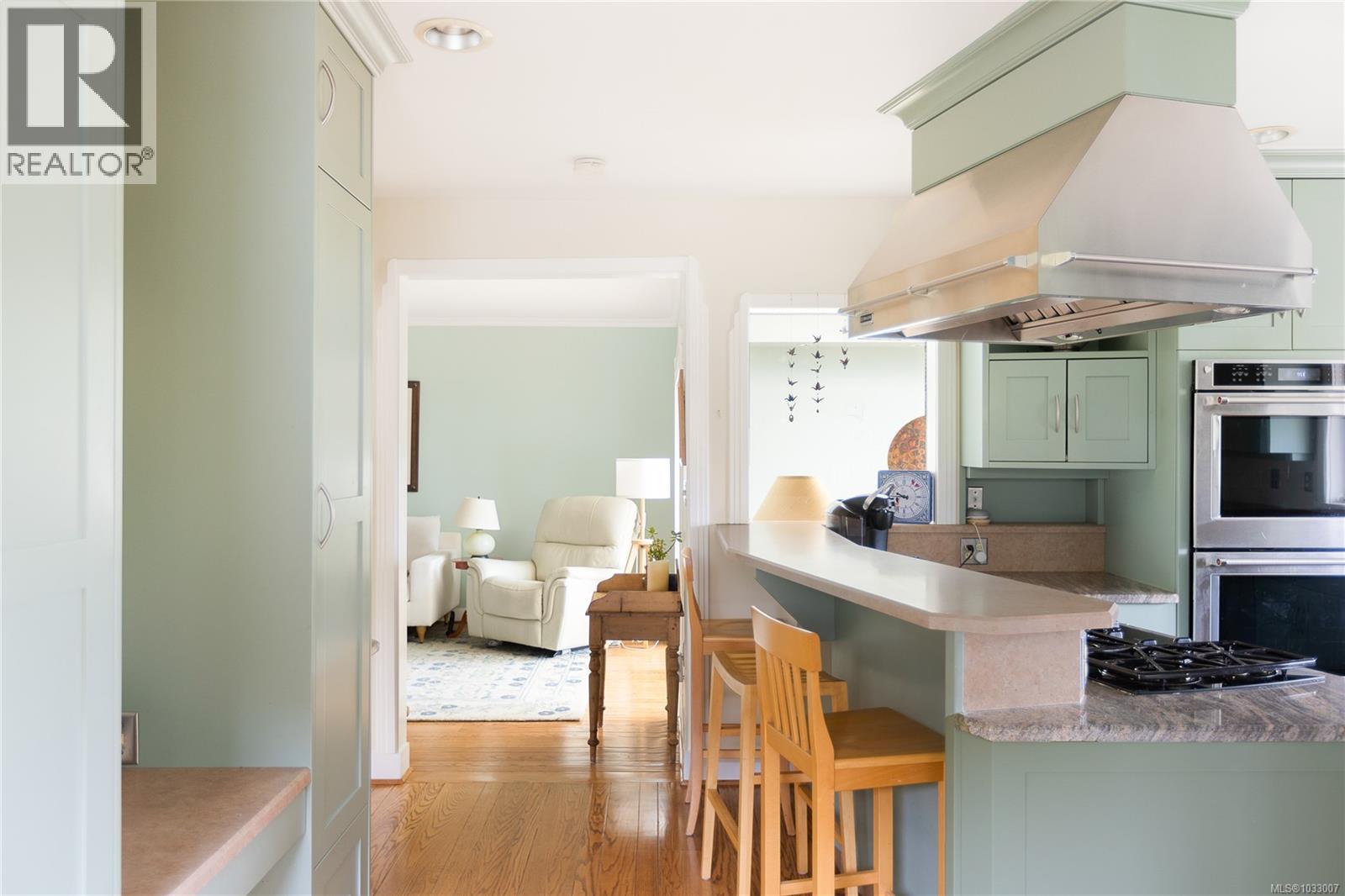 1541 Despard Ave - 19