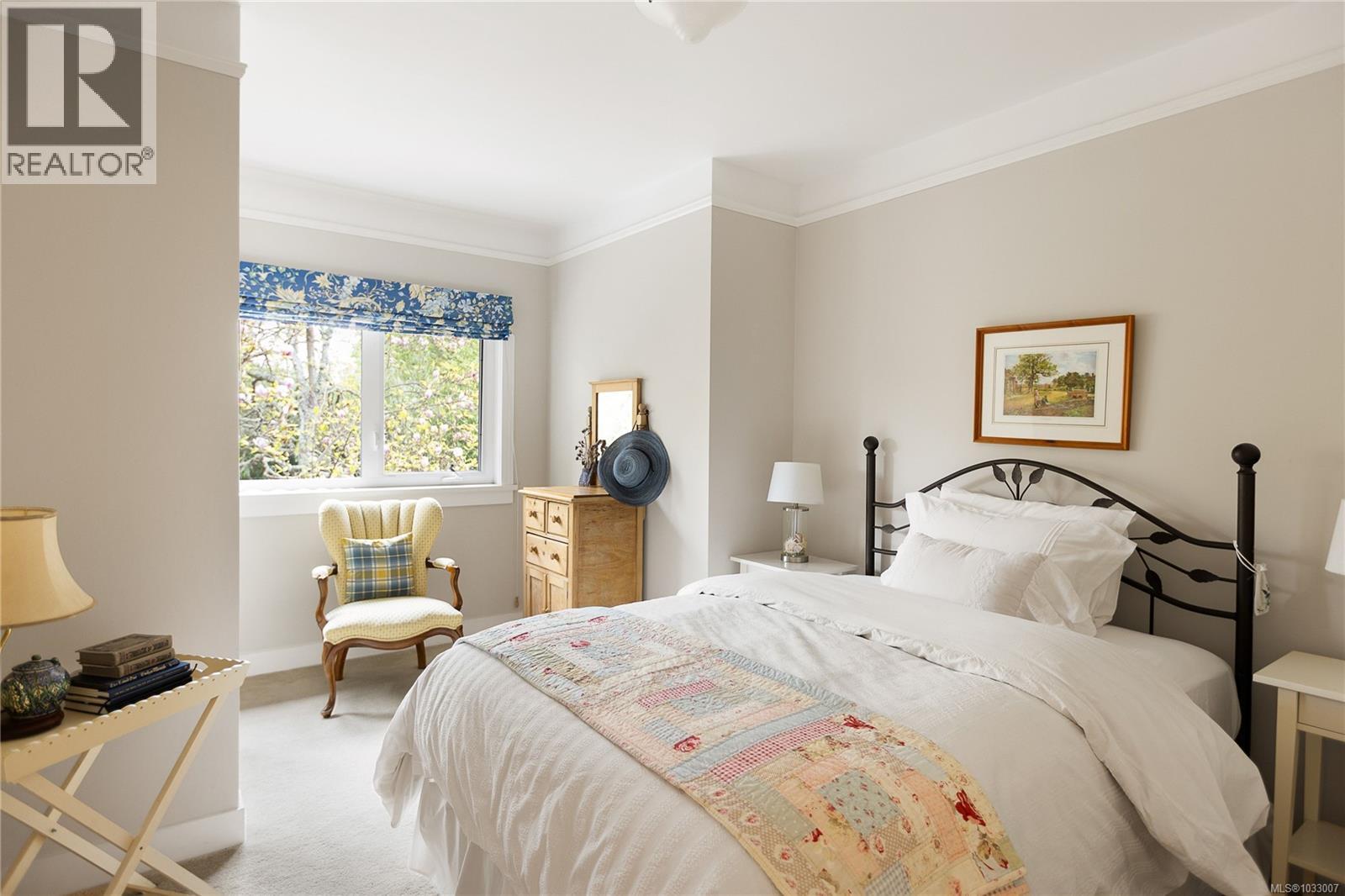 1541 Despard Ave - 31