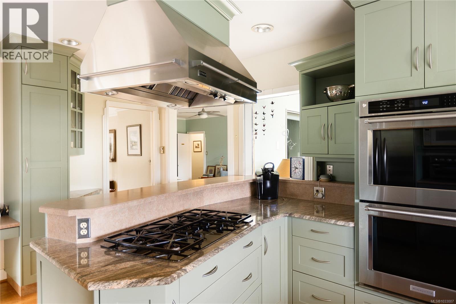 1541 Despard Ave - 20