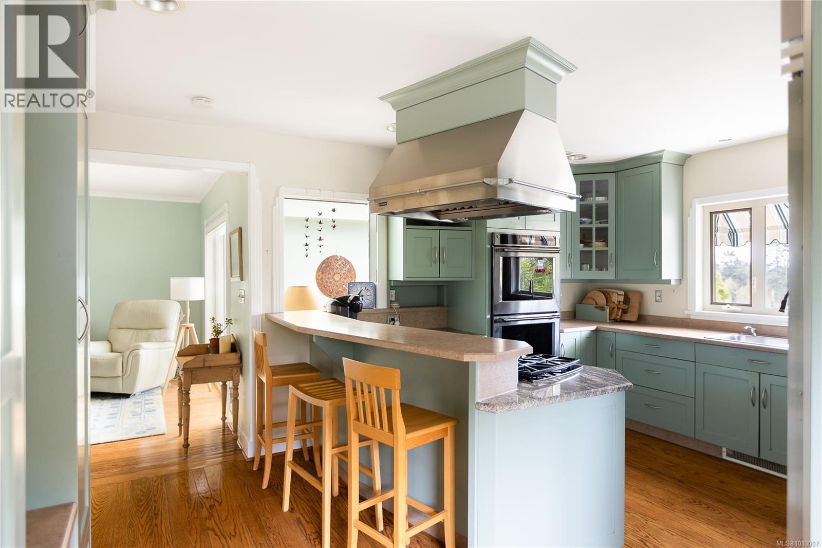 1541 Despard Ave - 18