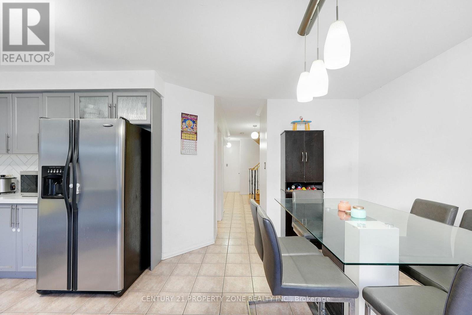 17 RIVERPLACE CRESCENT - 11
