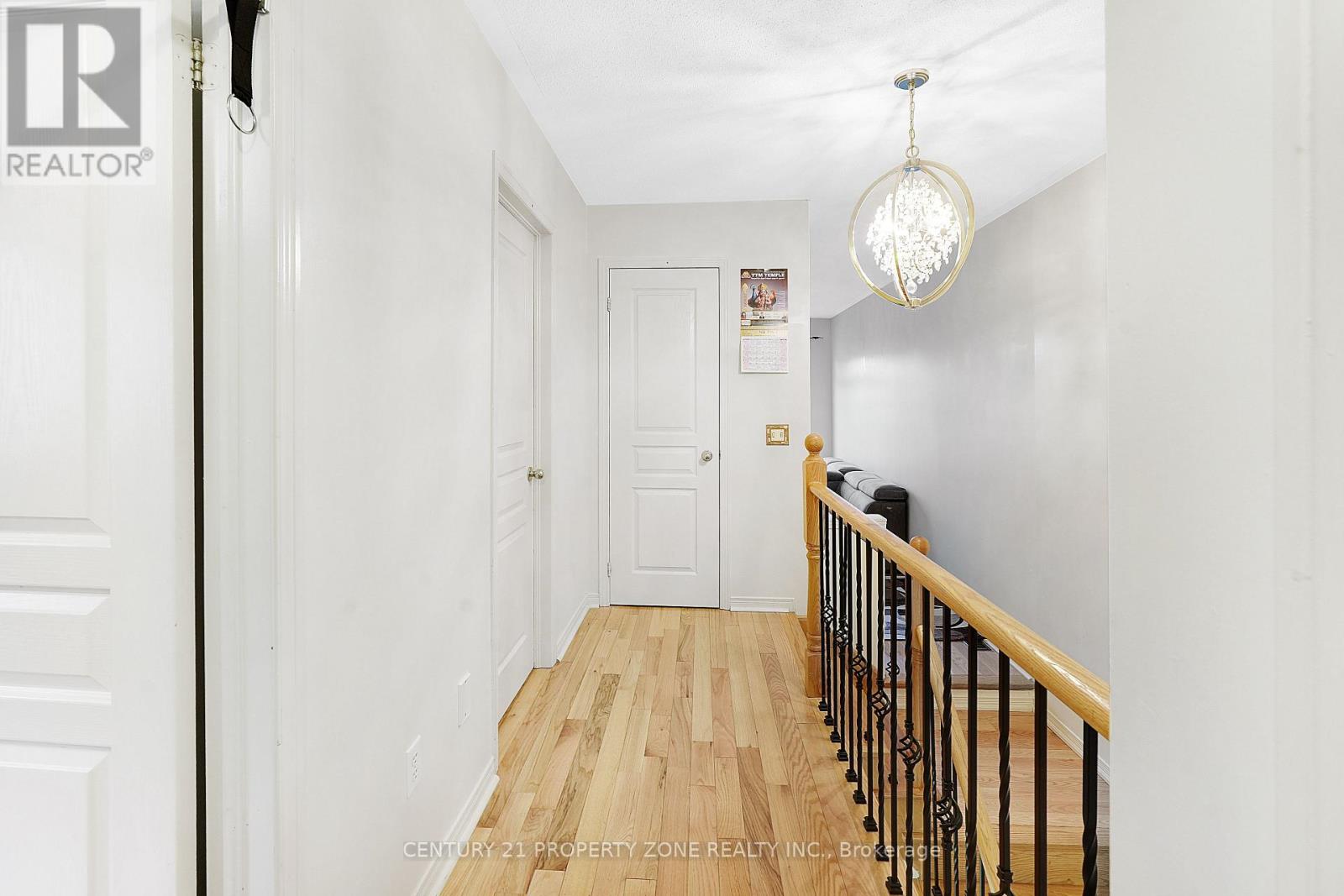 17 RIVERPLACE CRESCENT - 24