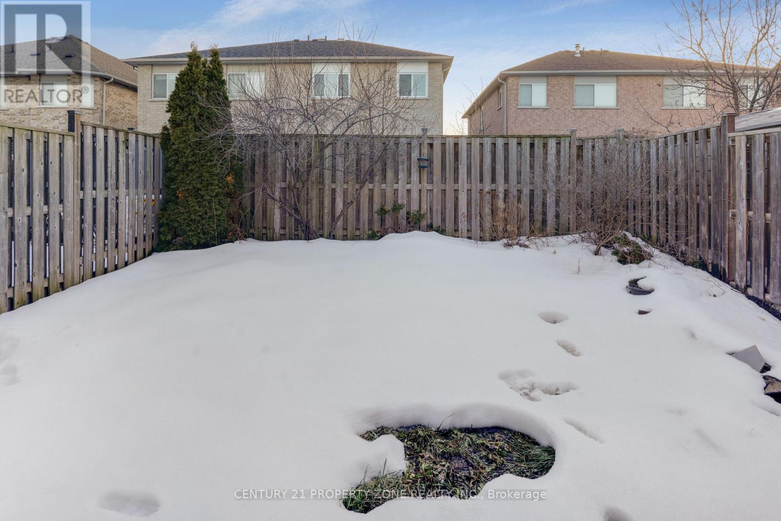 17 RIVERPLACE CRESCENT - 29