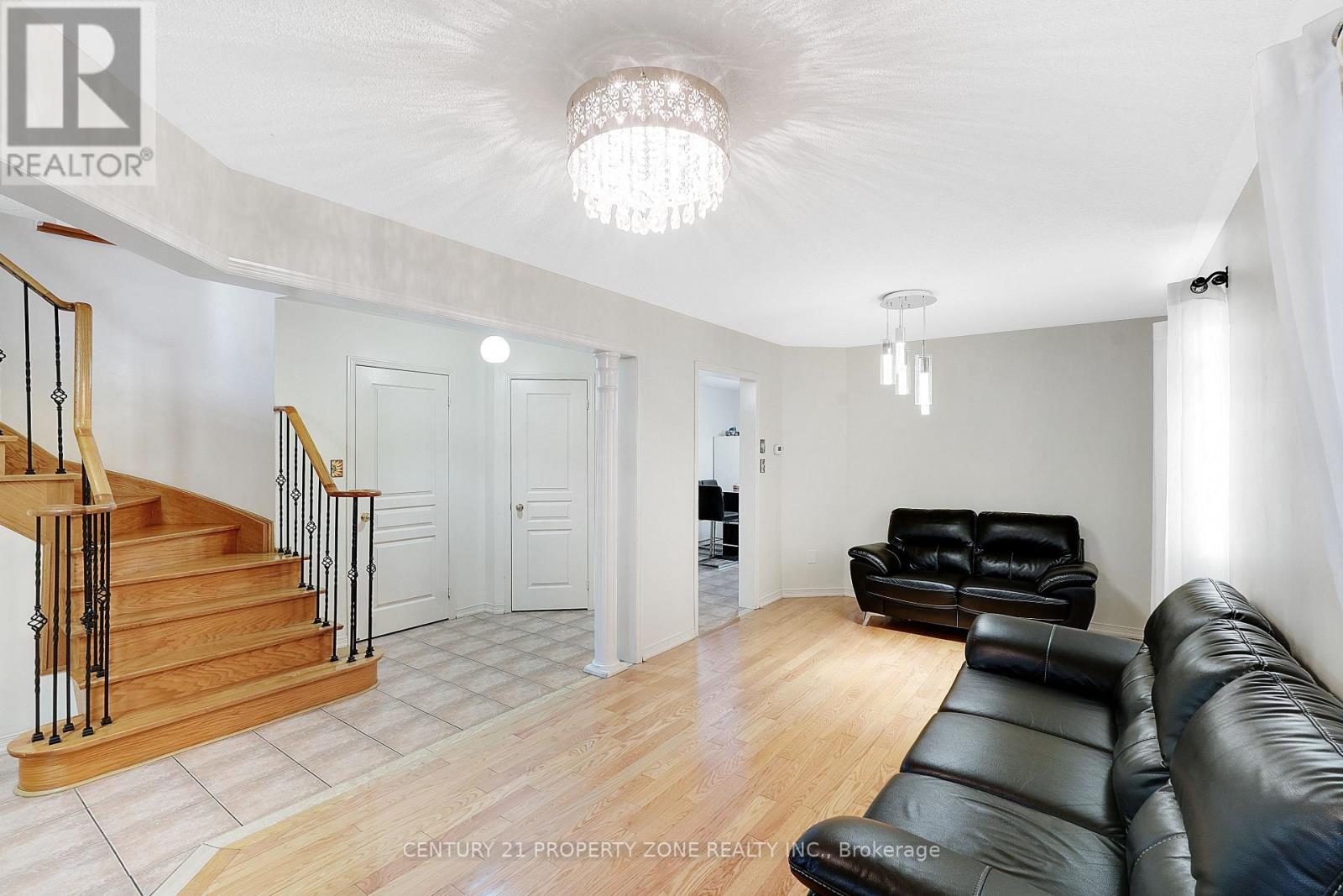 17 RIVERPLACE CRESCENT - 8