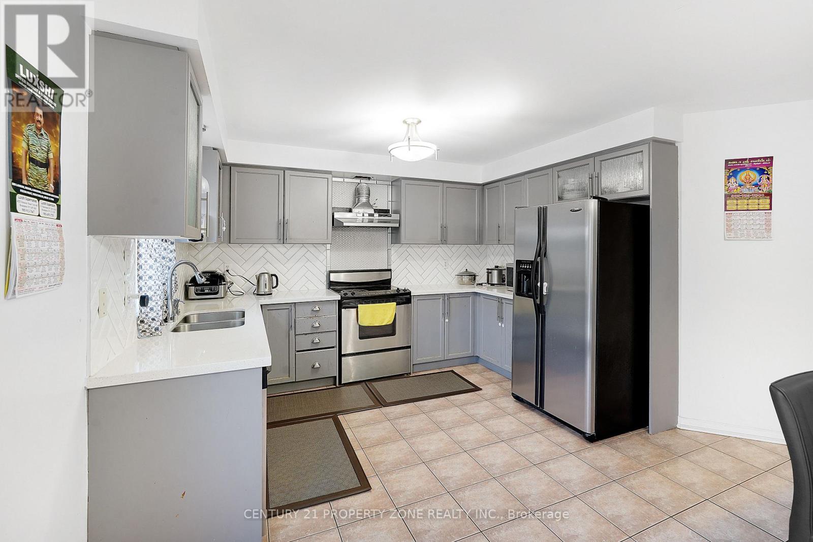 17 RIVERPLACE CRESCENT - 9