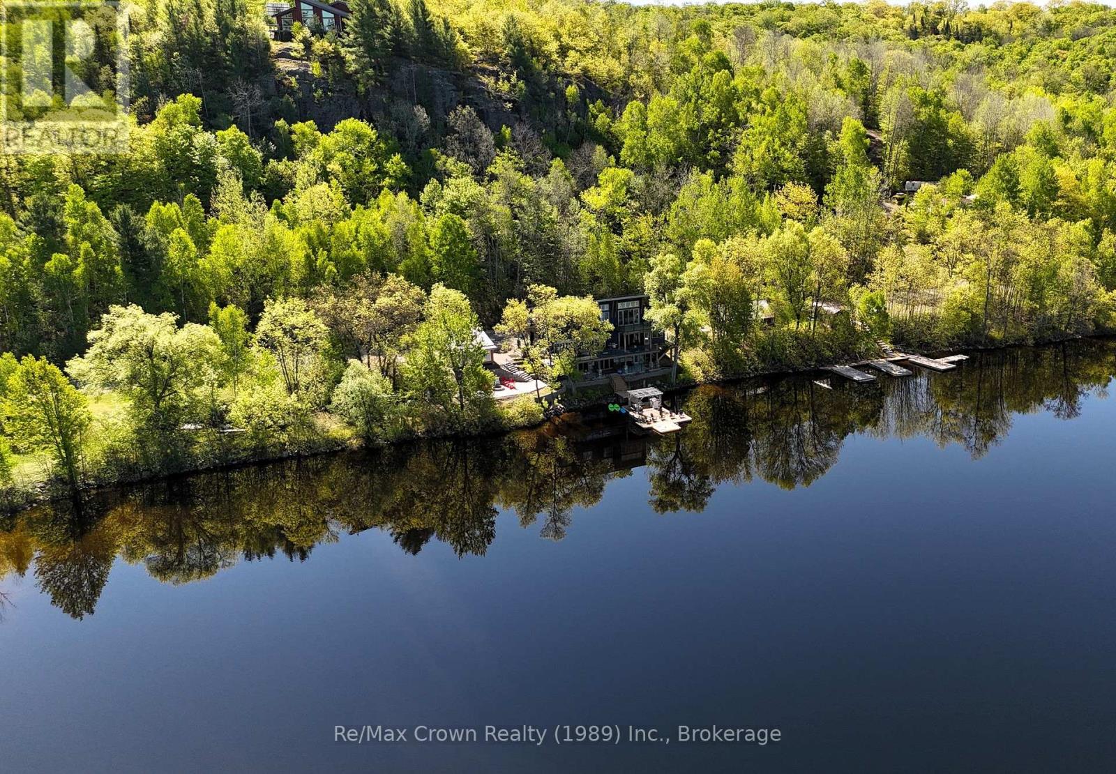 Over 500' of owned shoreline