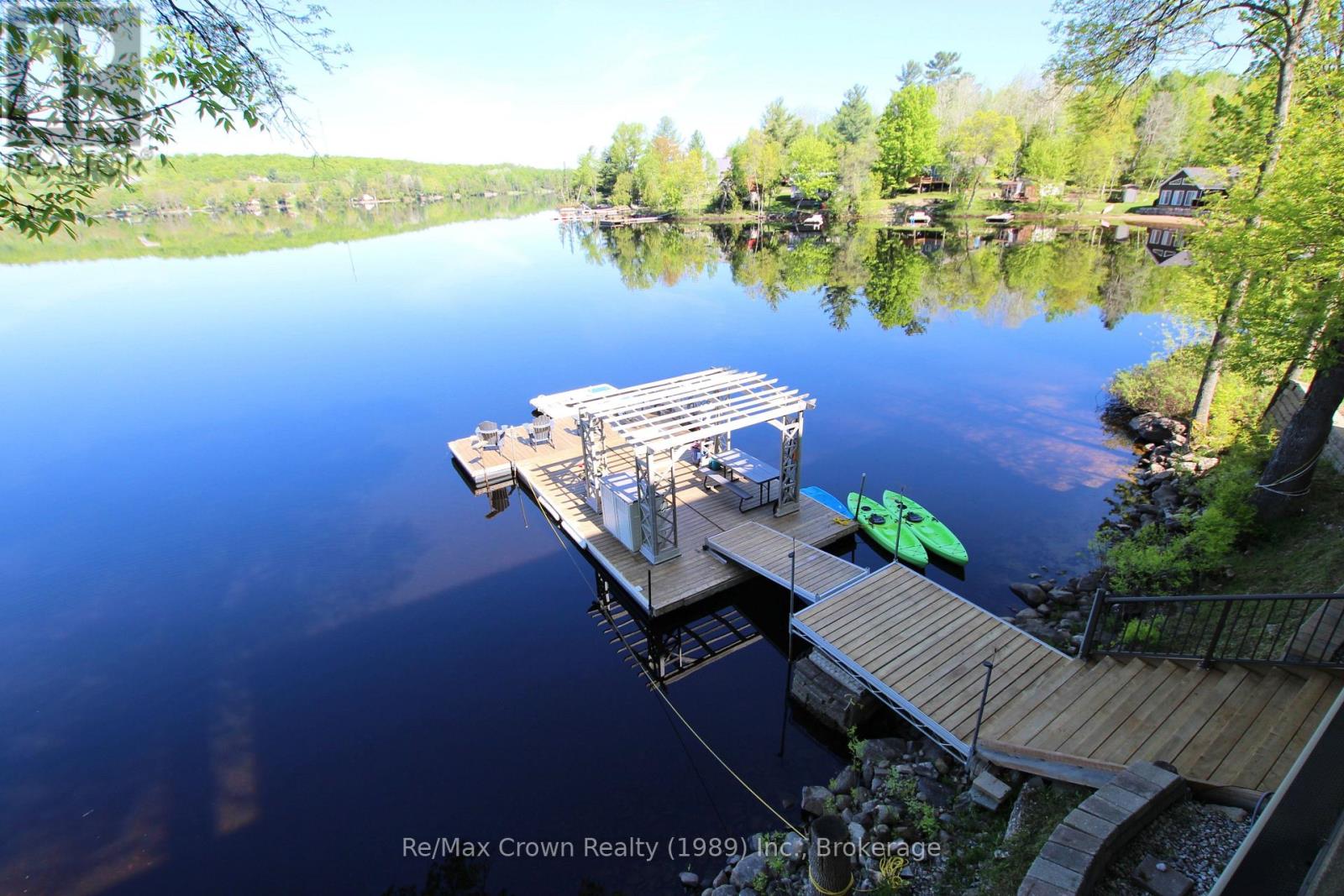 50'x16' floating dock system