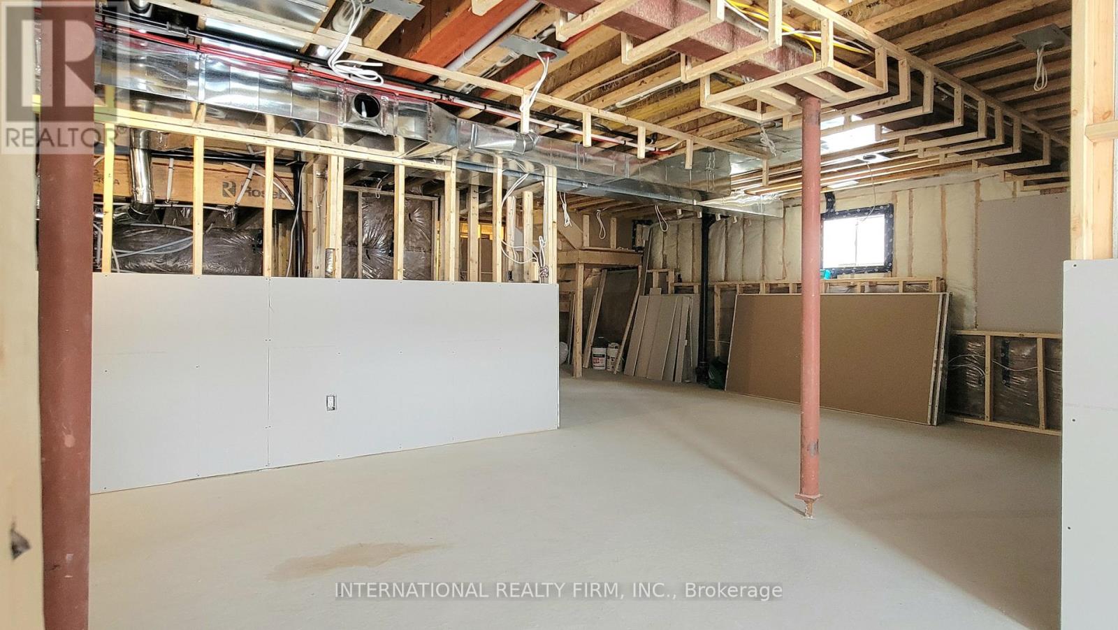 18 HANCOCK CRESCENT — photo 22