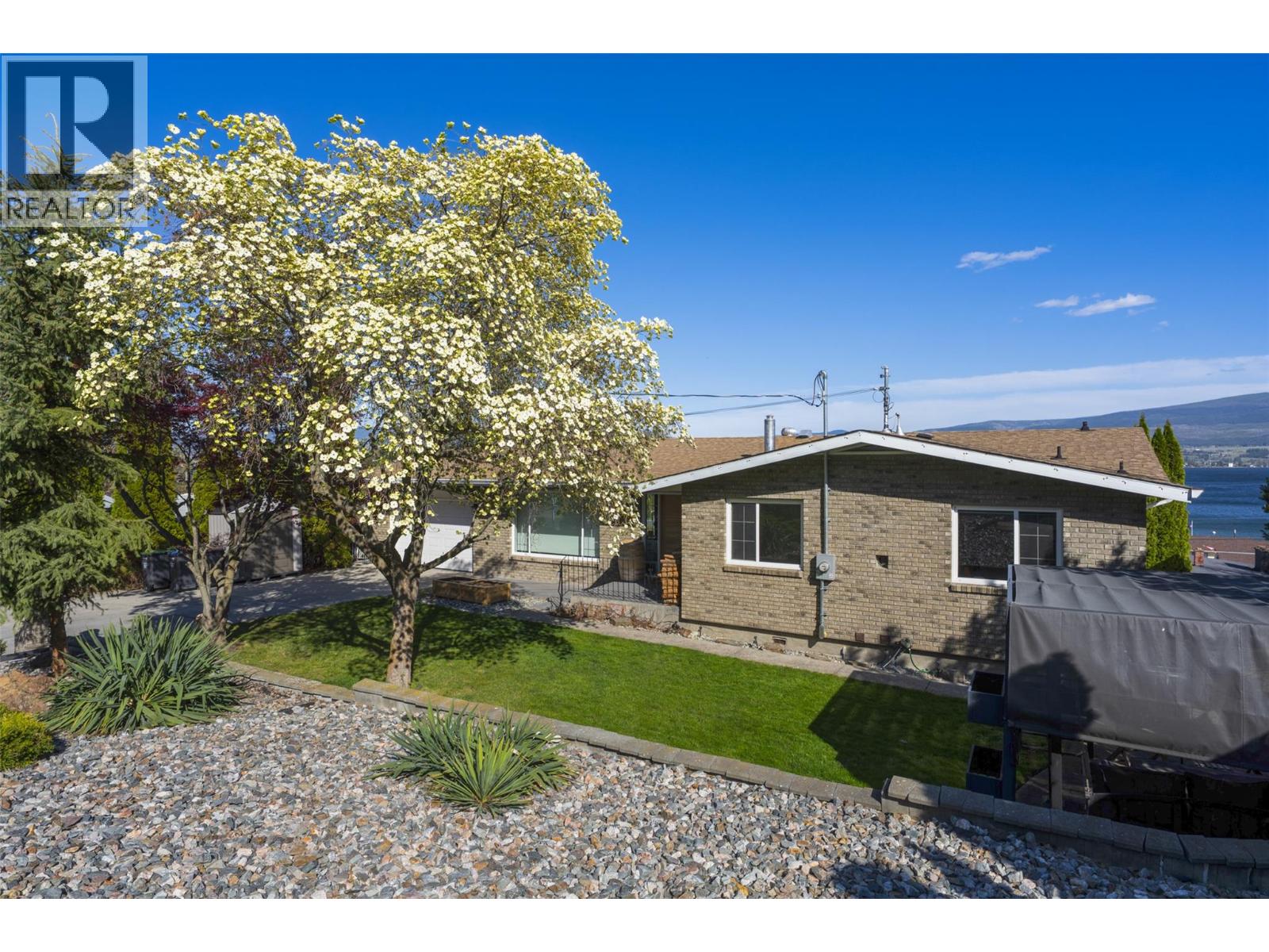  2741 Benedick Road, West Kelowna